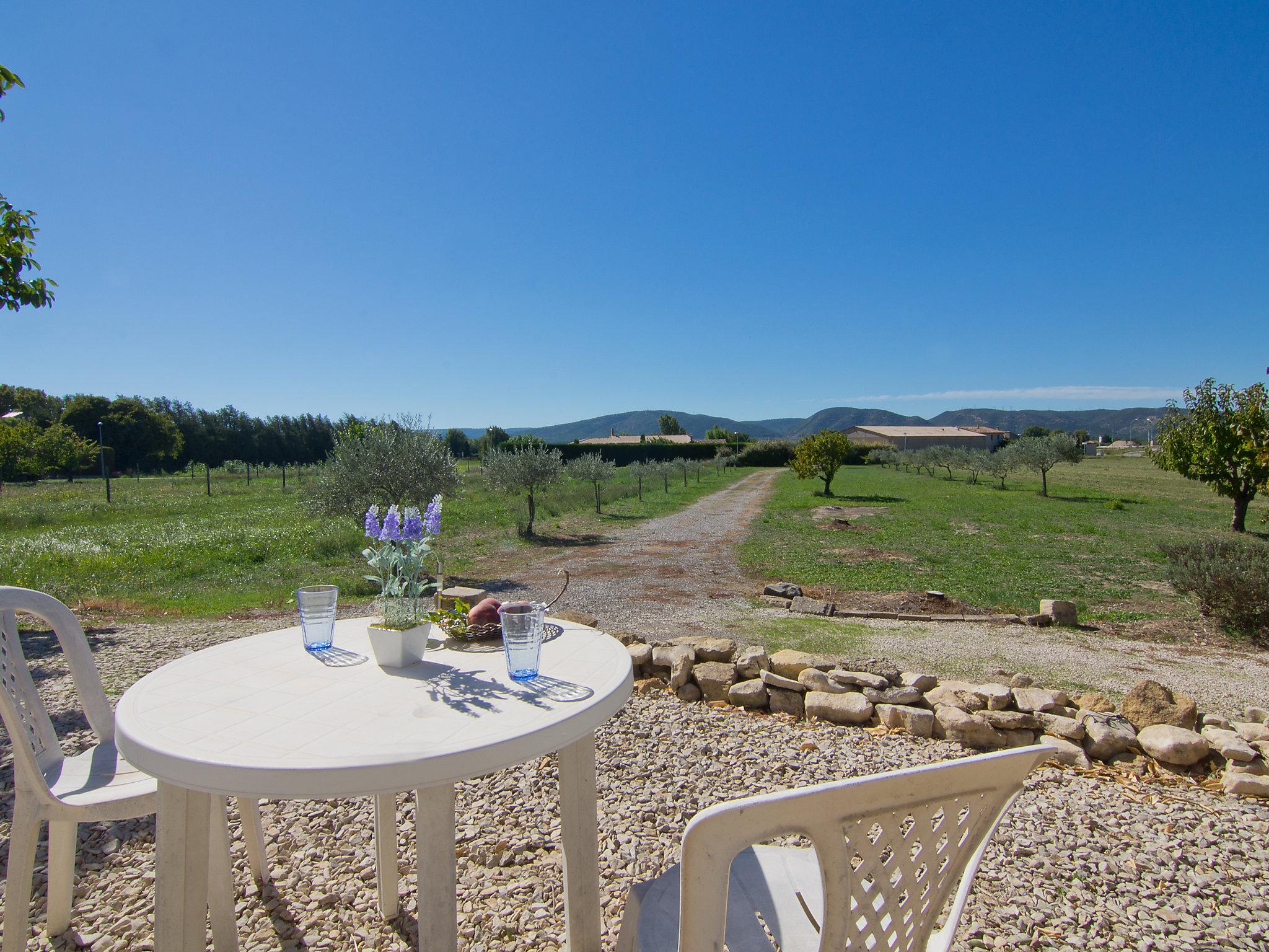 Foto 10 - Casa con 2 camere da letto a Villelaure con piscina privata e terrazza