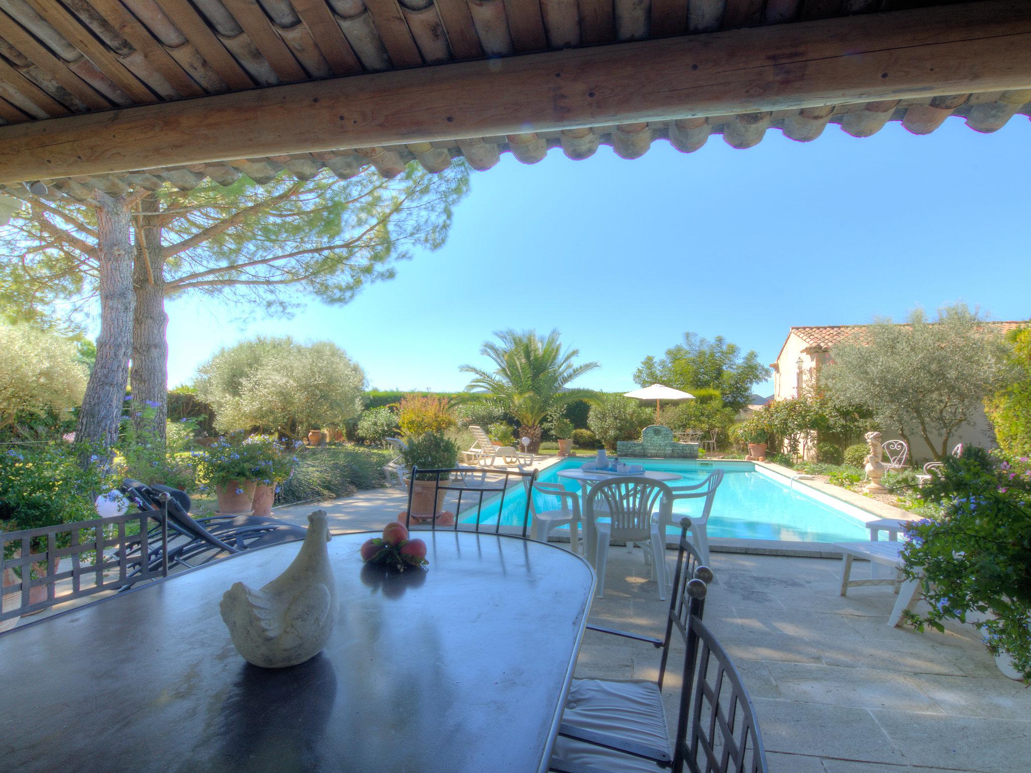 Photo 2 - Maison de 2 chambres à Villelaure avec piscine privée et terrasse