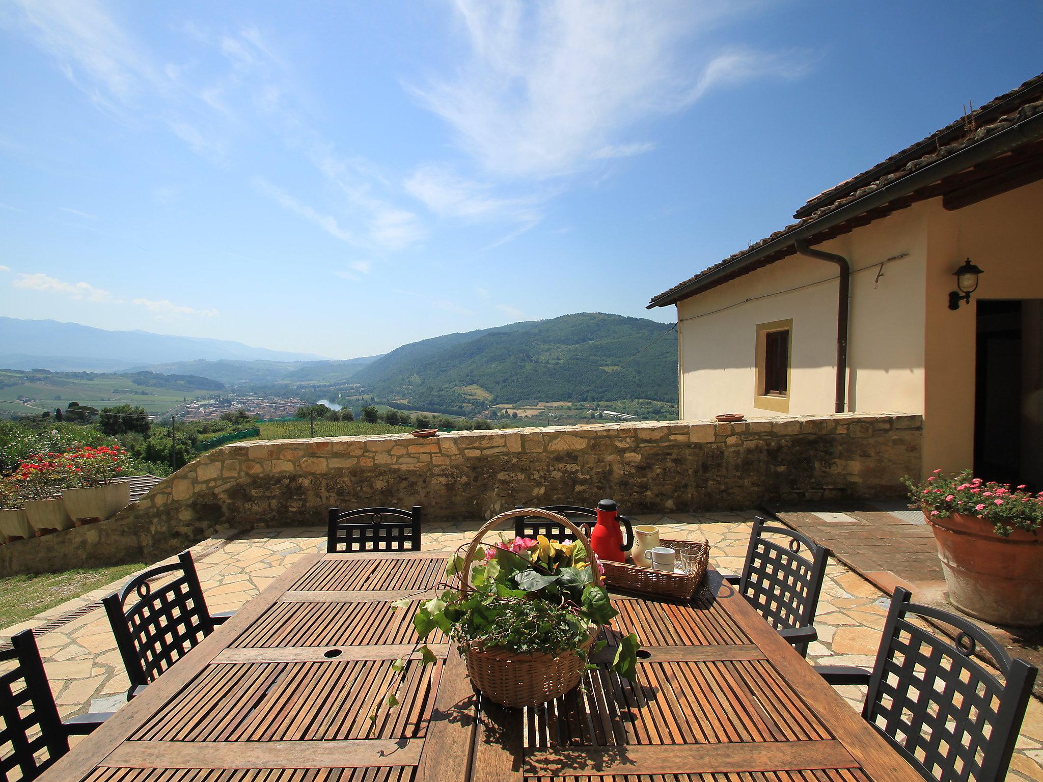 Foto 45 - Casa con 6 camere da letto a Pontassieve con piscina privata e giardino