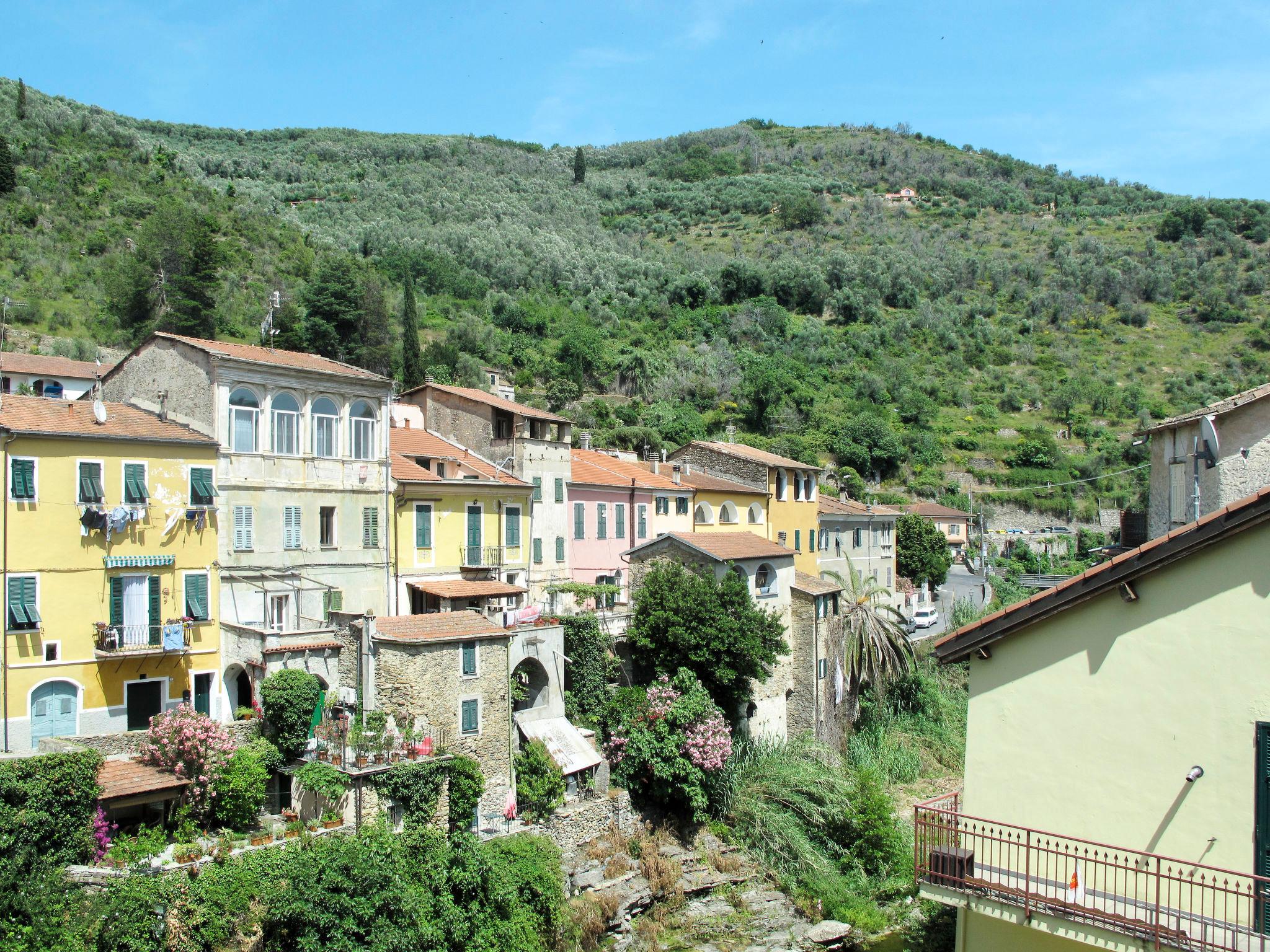 Photo 9 - 3 bedroom Apartment in Dolcedo with garden