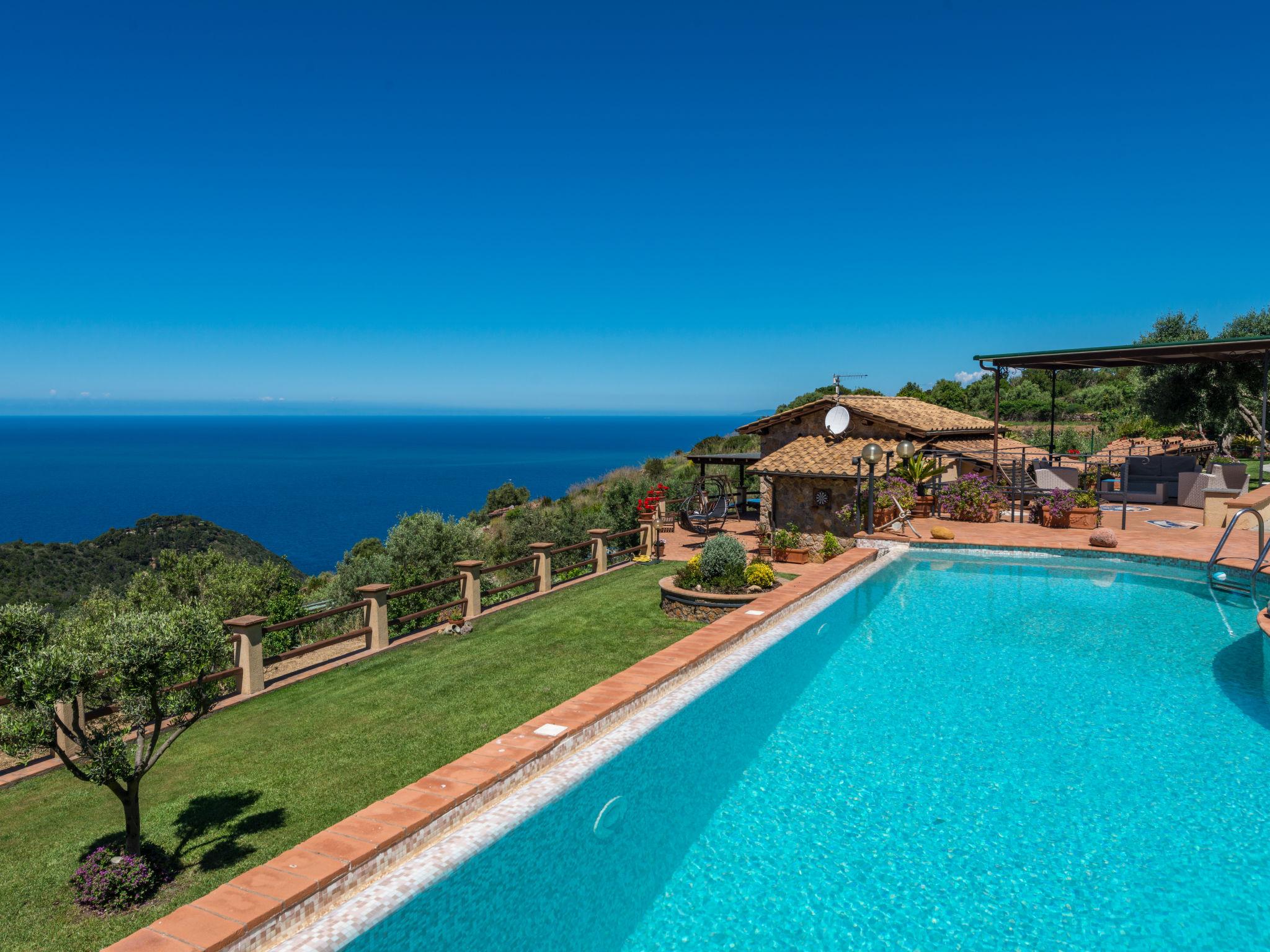 Foto 1 - Casa de 4 habitaciones en Monte Argentario con piscina privada y vistas al mar