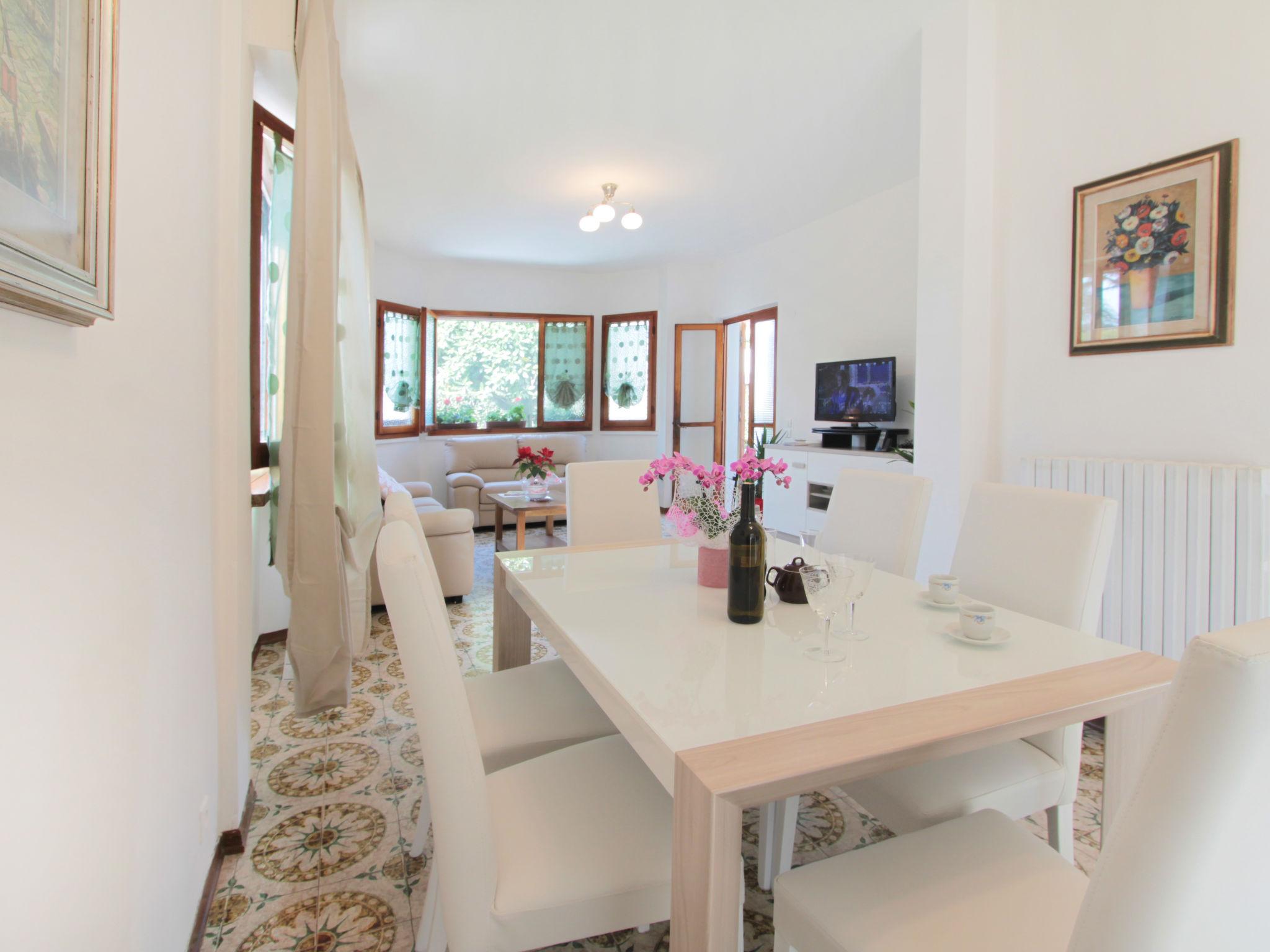 Photo 5 - 3 bedroom House in Forte dei Marmi with garden and sea view