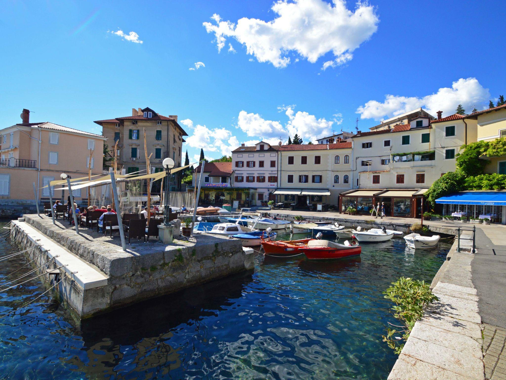 Foto 36 - Casa de 2 quartos em Opatija com jardim e terraço