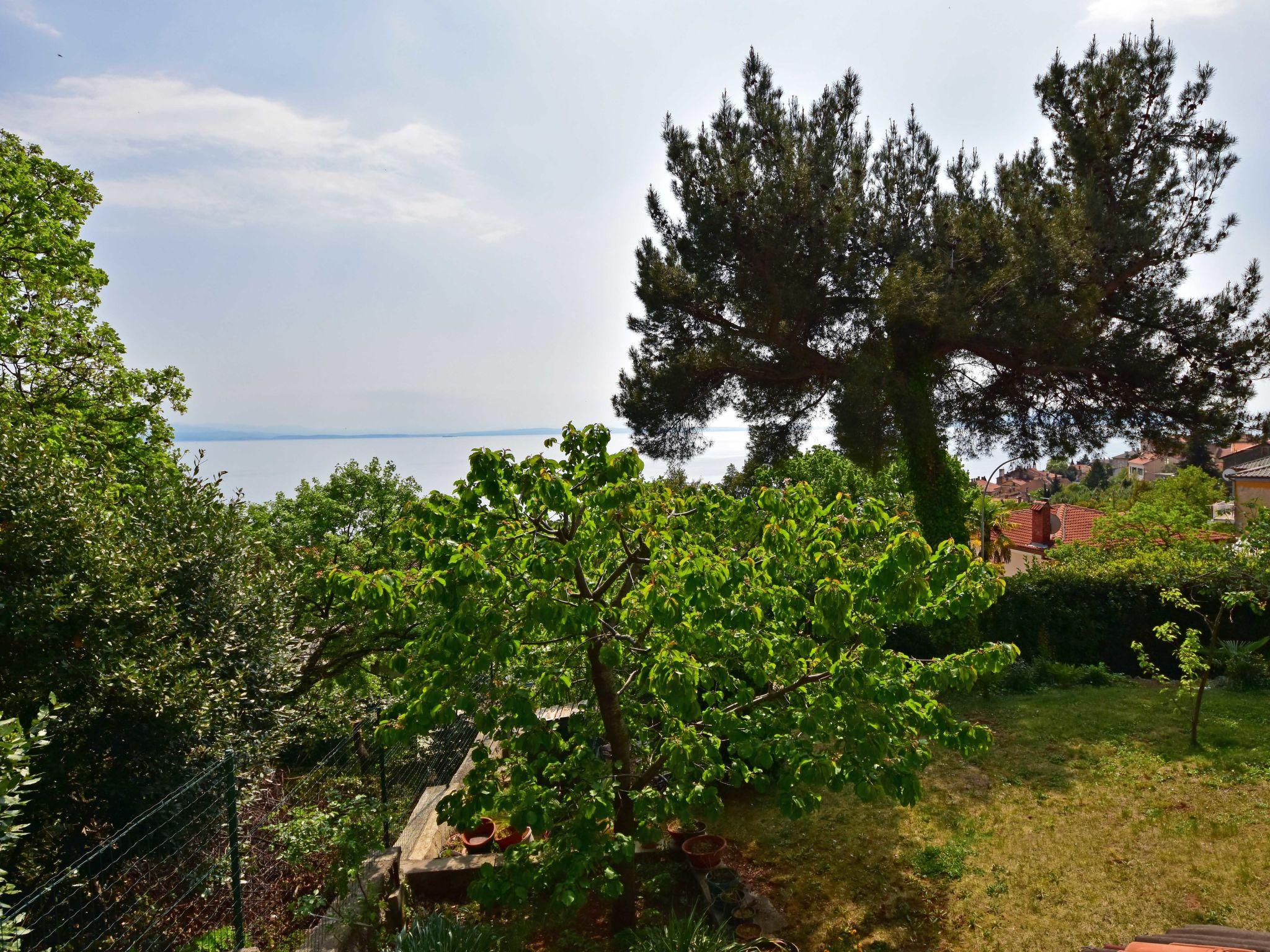 Photo 33 - Maison de 2 chambres à Opatija avec jardin et terrasse