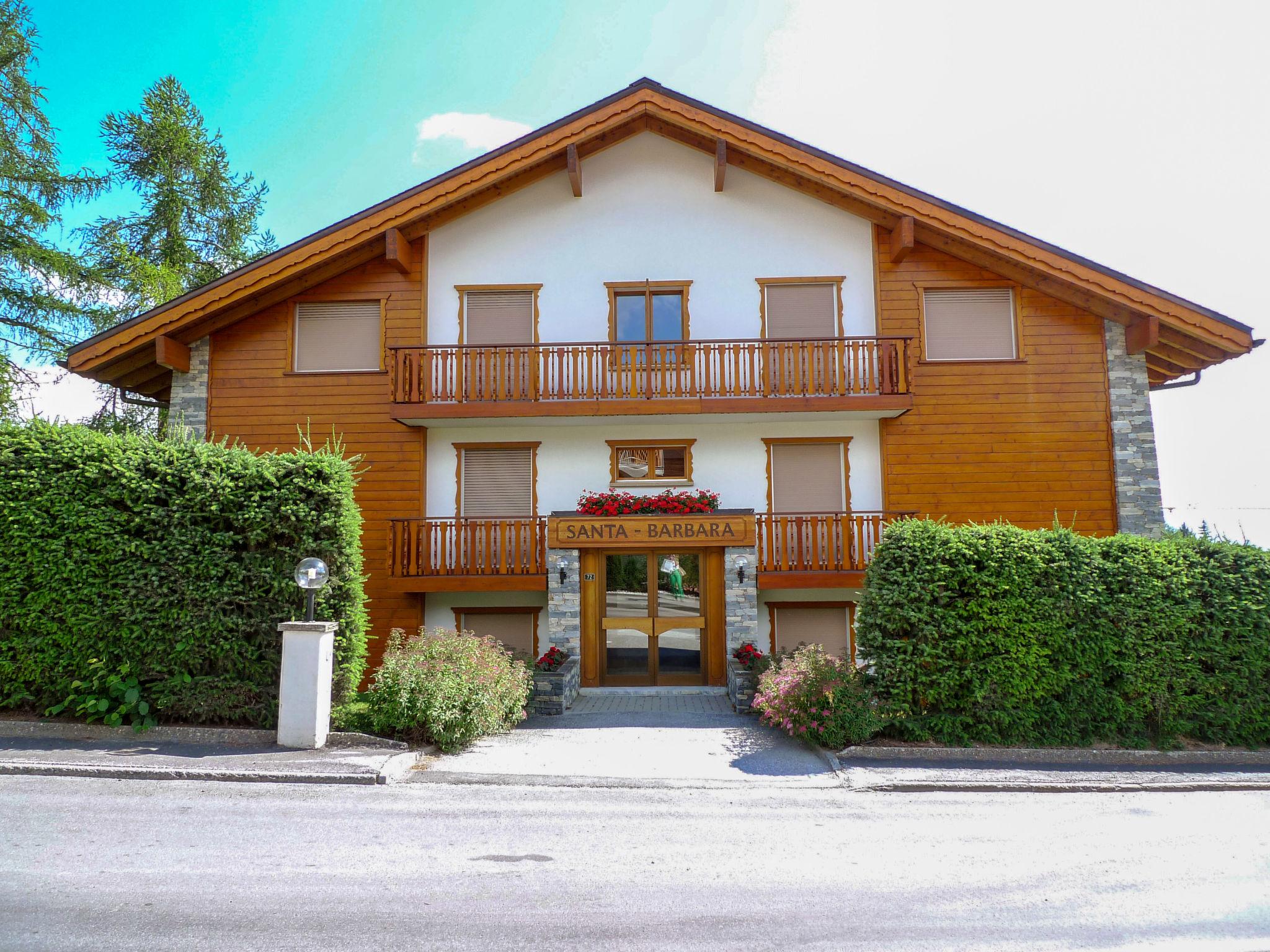 Photo 21 - Appartement de 1 chambre à Lens avec jardin et vues sur la montagne