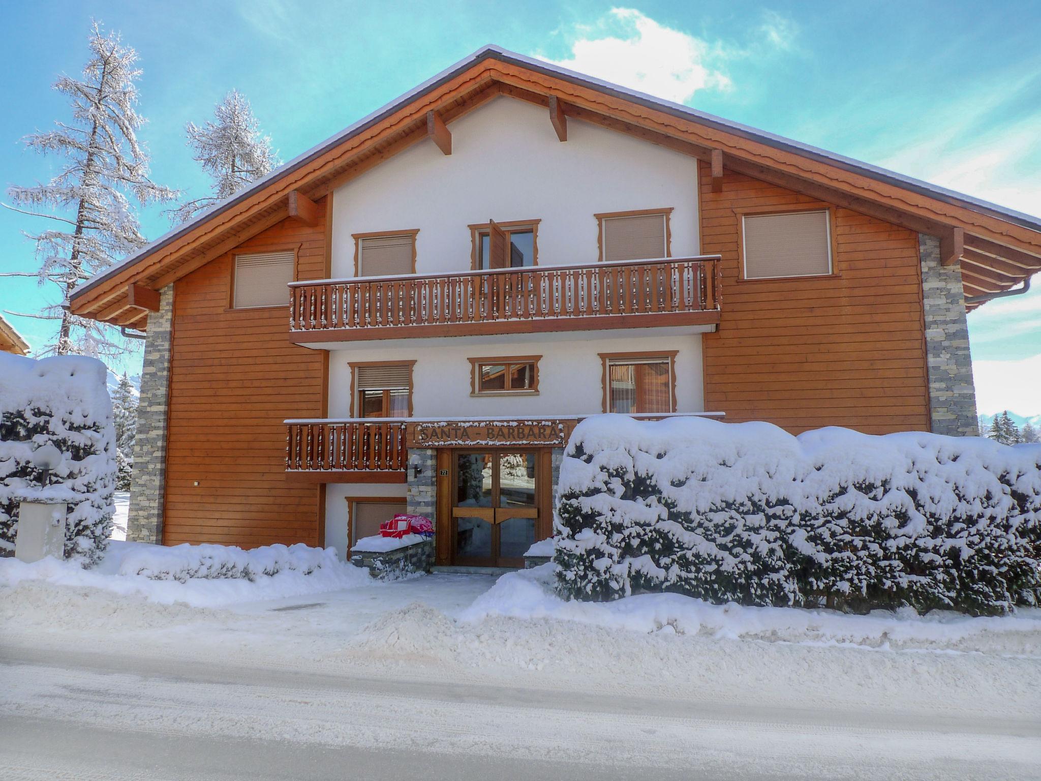 Photo 23 - 1 bedroom Apartment in Lens with garden and mountain view