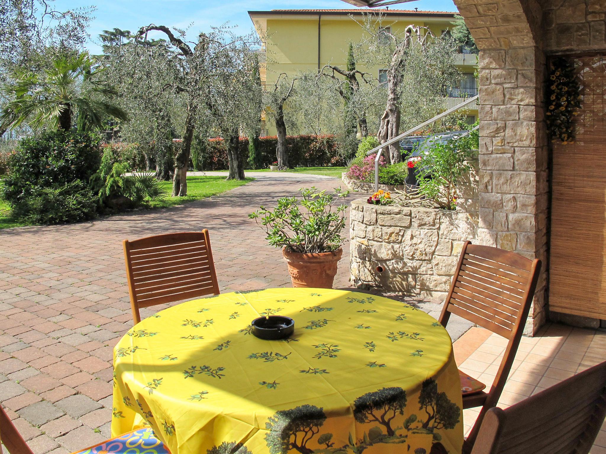 Photo 1 - Appartement de 1 chambre à Malcesine avec jardin et terrasse