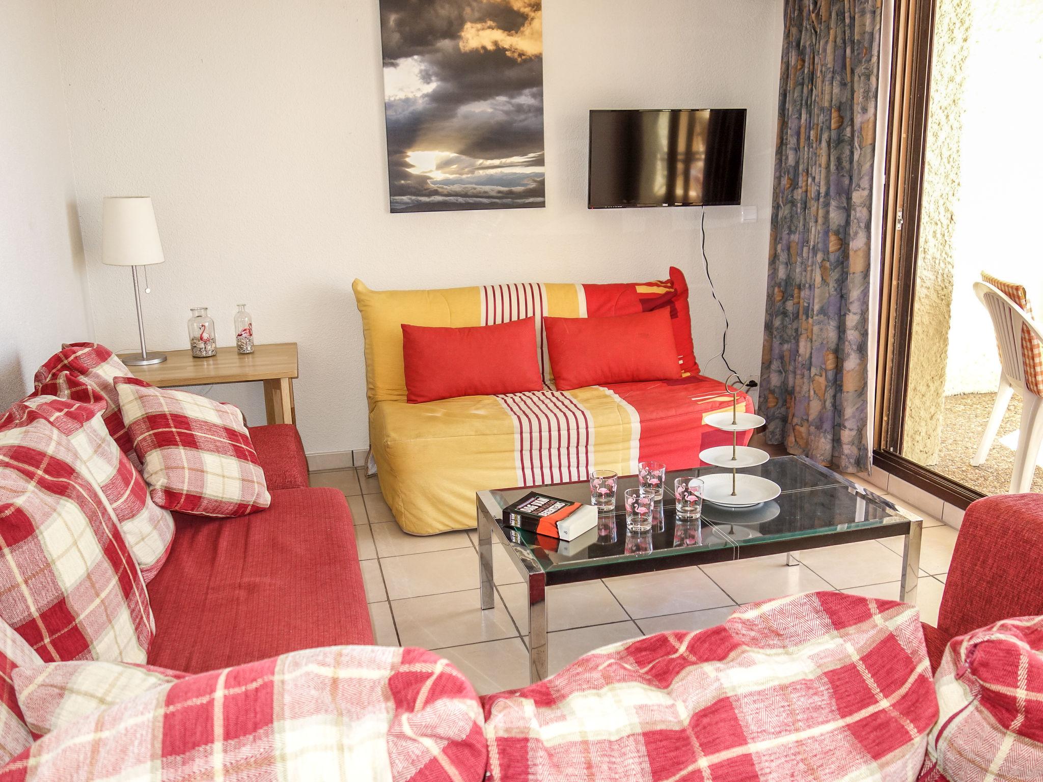 Foto 4 - Appartamento con 2 camere da letto a Le Barcarès con piscina e vista mare
