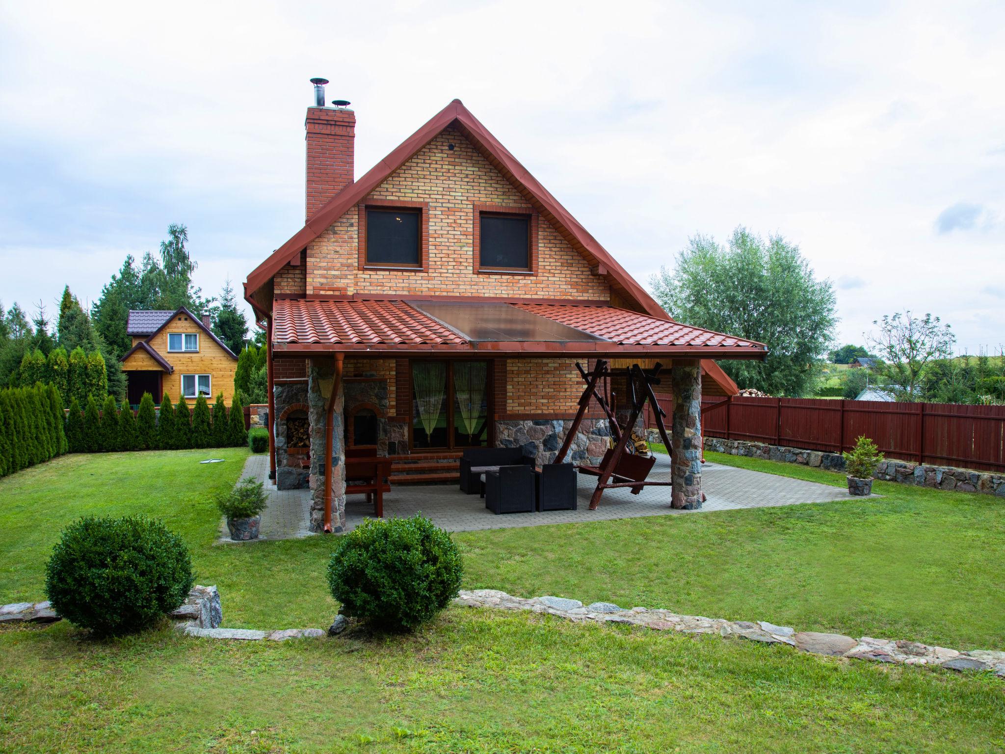 Photo 16 - Maison de 3 chambres à Kalinowo avec jardin et terrasse