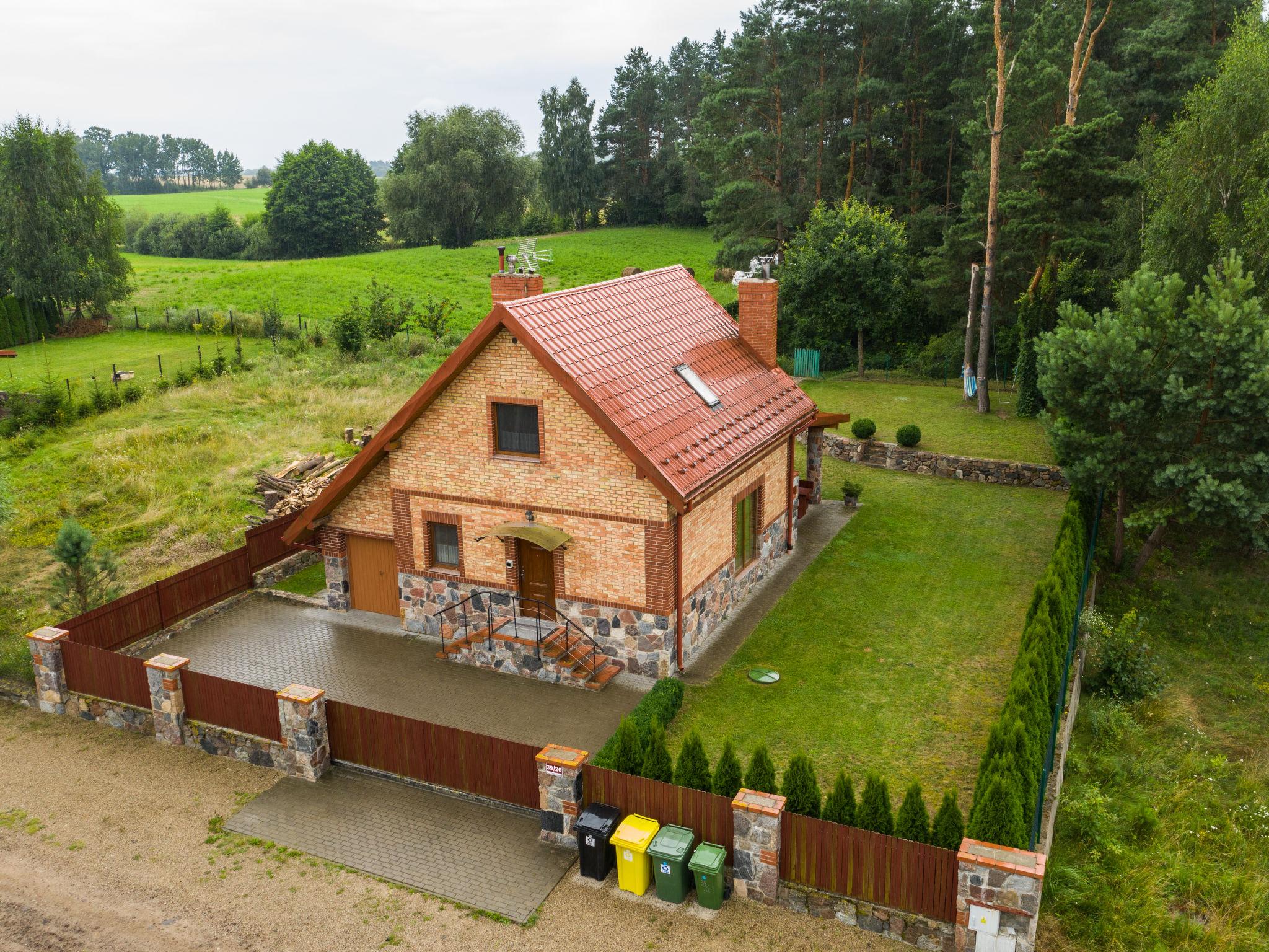 Foto 1 - Casa de 3 habitaciones en Kalinowo con jardín y terraza