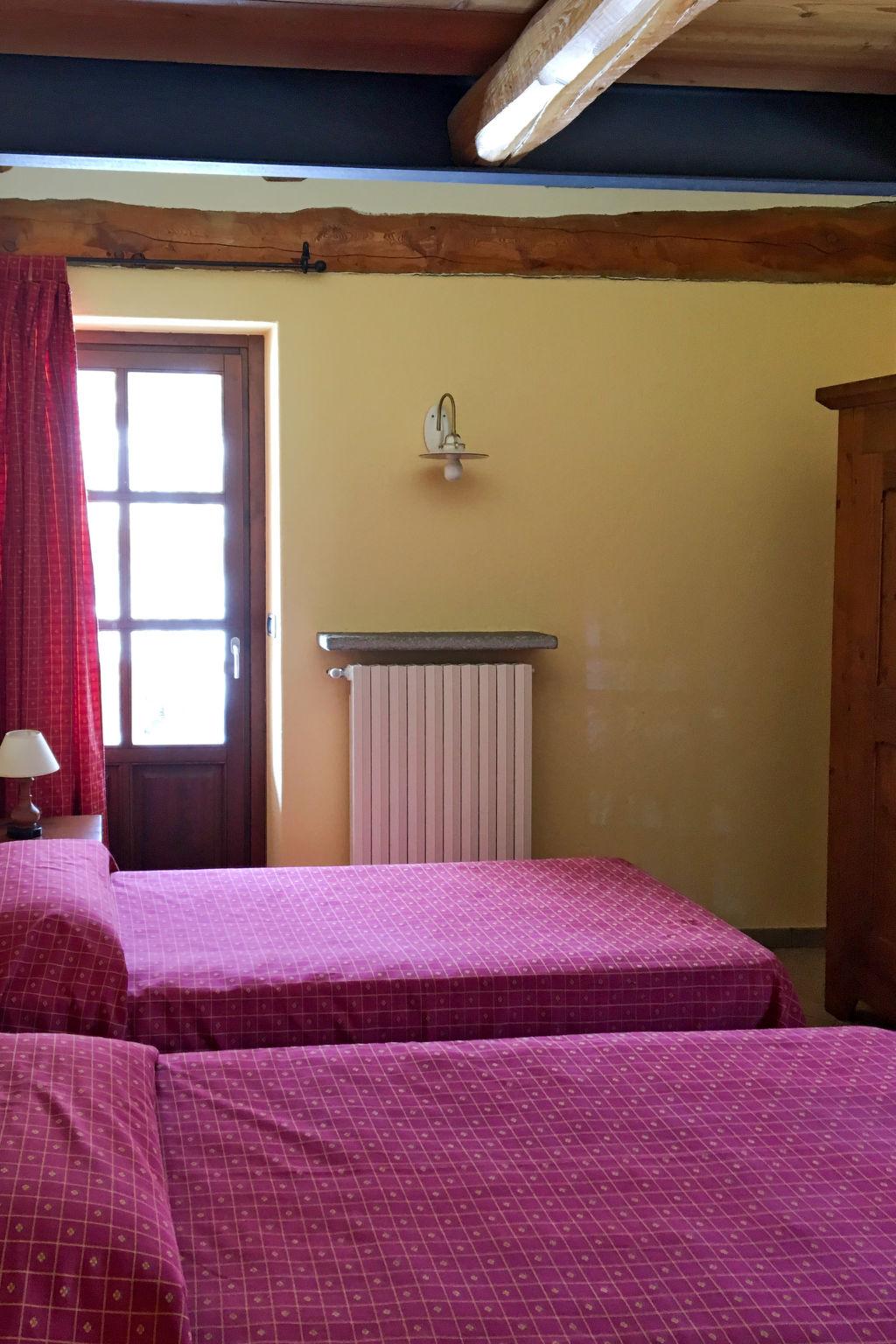 Photo 11 - 2 bedroom Apartment in Sampeyre with swimming pool and garden