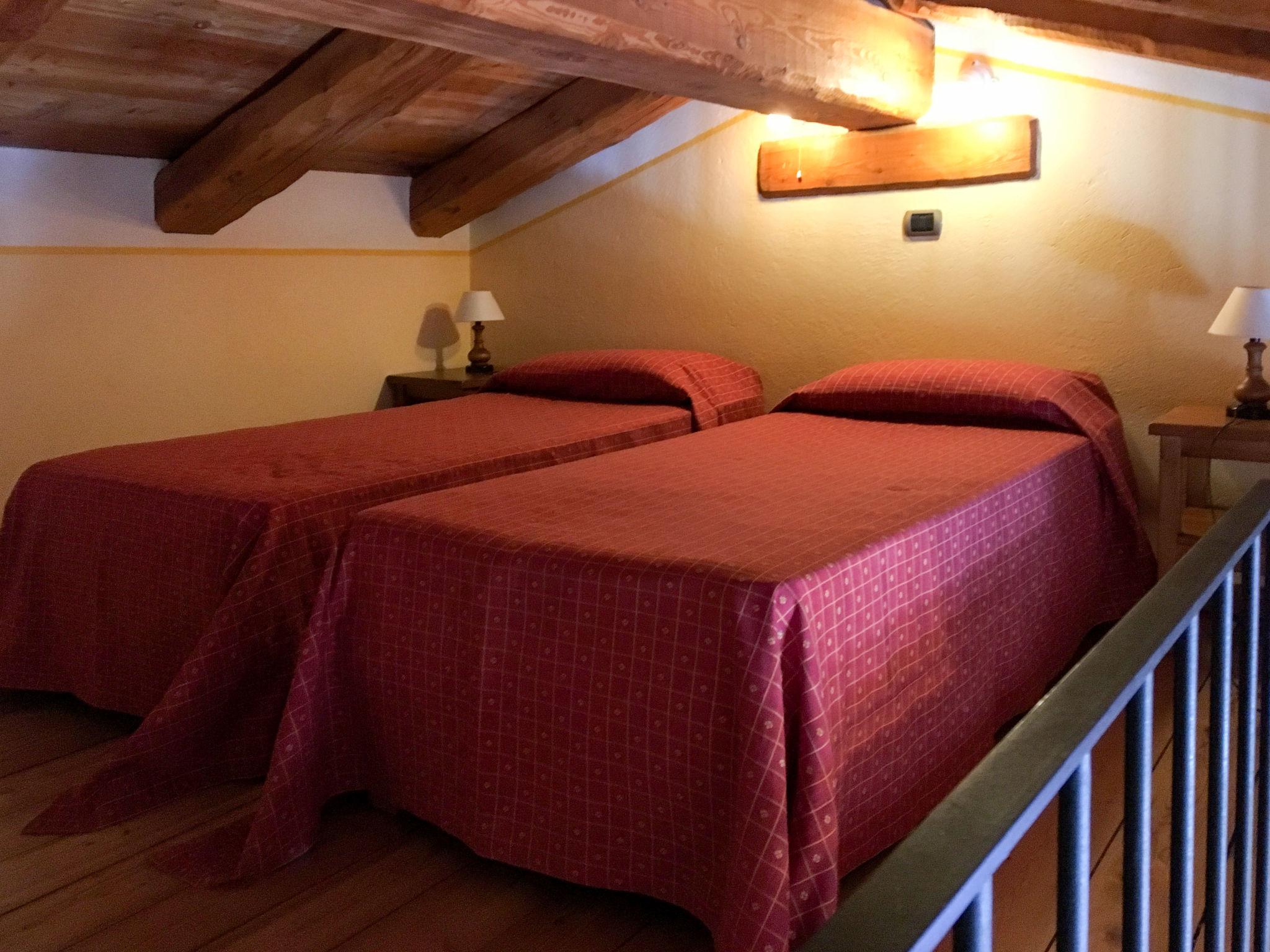 Foto 5 - Appartamento con 2 camere da letto a Sampeyre con piscina e giardino