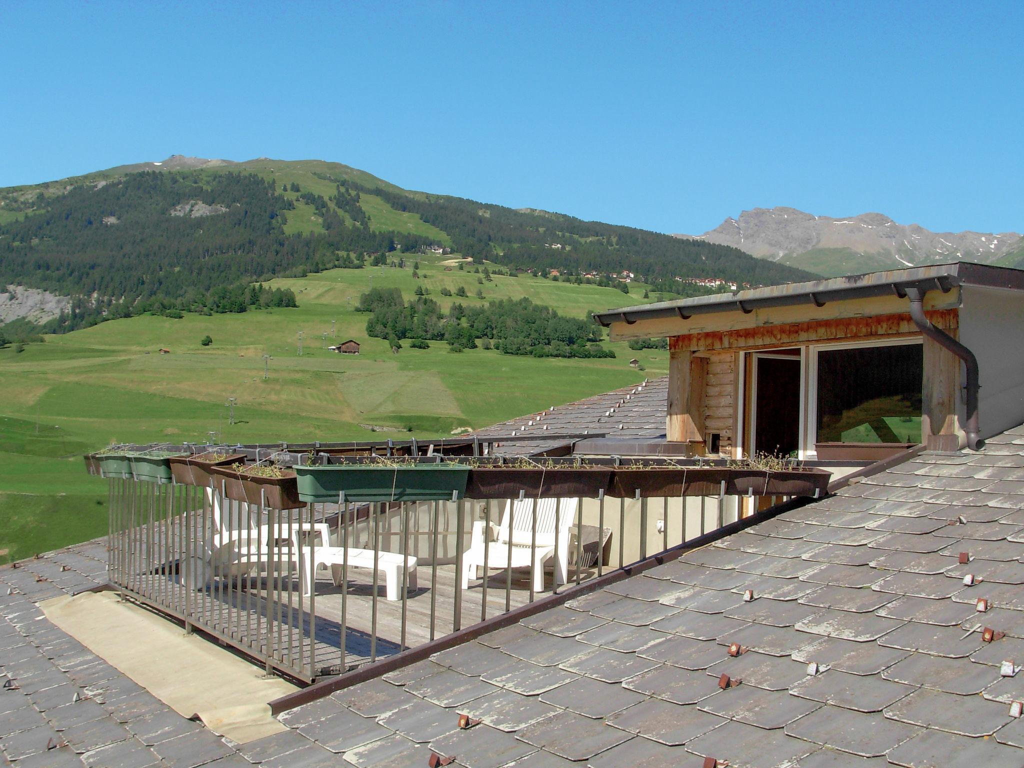 Foto 5 - Apartment mit 3 Schlafzimmern in Surses mit blick auf die berge