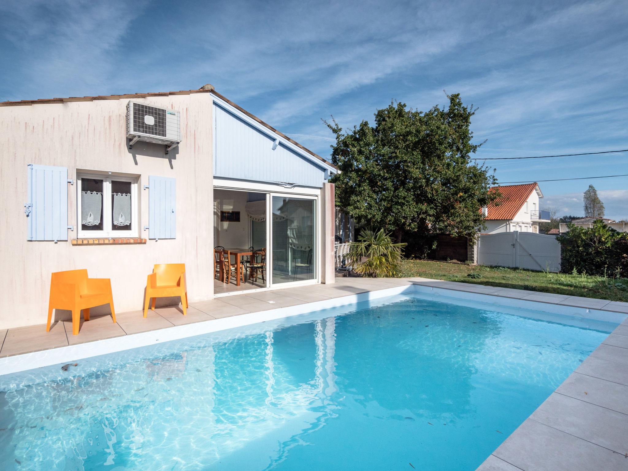 Photo 22 - Maison de 5 chambres à Saint-Palais-sur-Mer avec piscine privée et vues à la mer