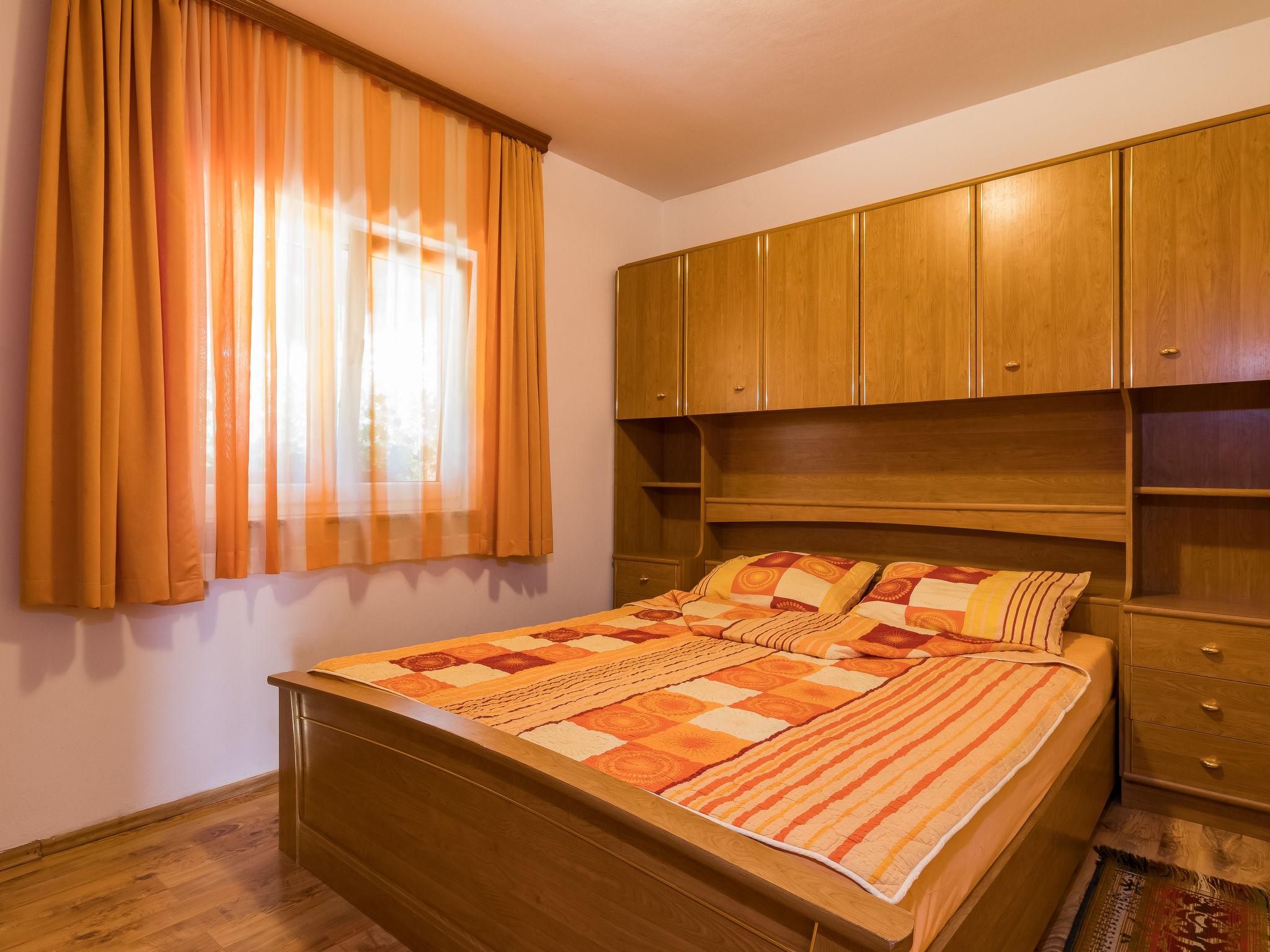 Foto 25 - Casa con 5 camere da letto a Kaštelir-Labinci con piscina privata e vista mare
