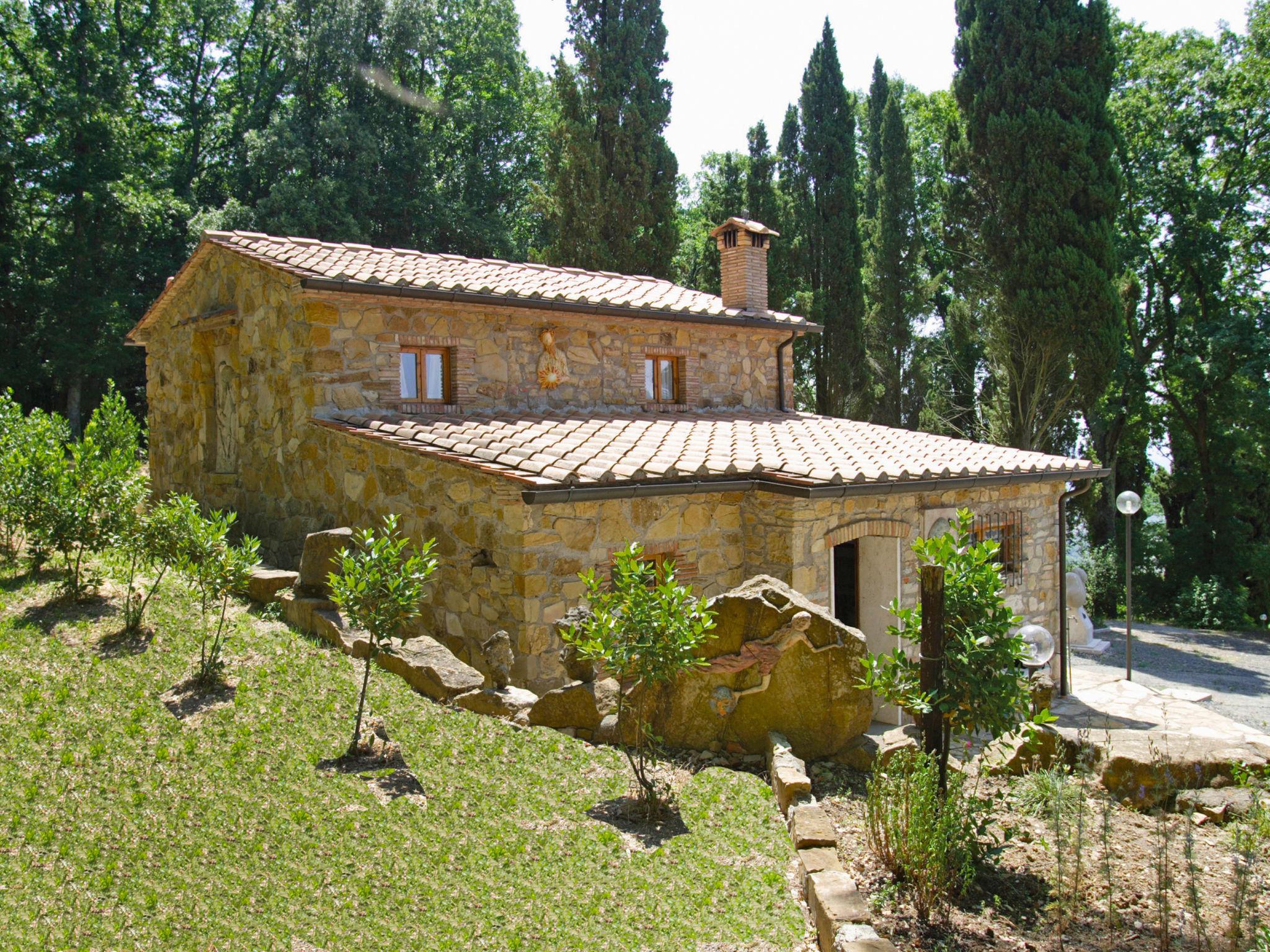 Foto 9 - Casa con 3 camere da letto a Monteverdi Marittimo con piscina e giardino