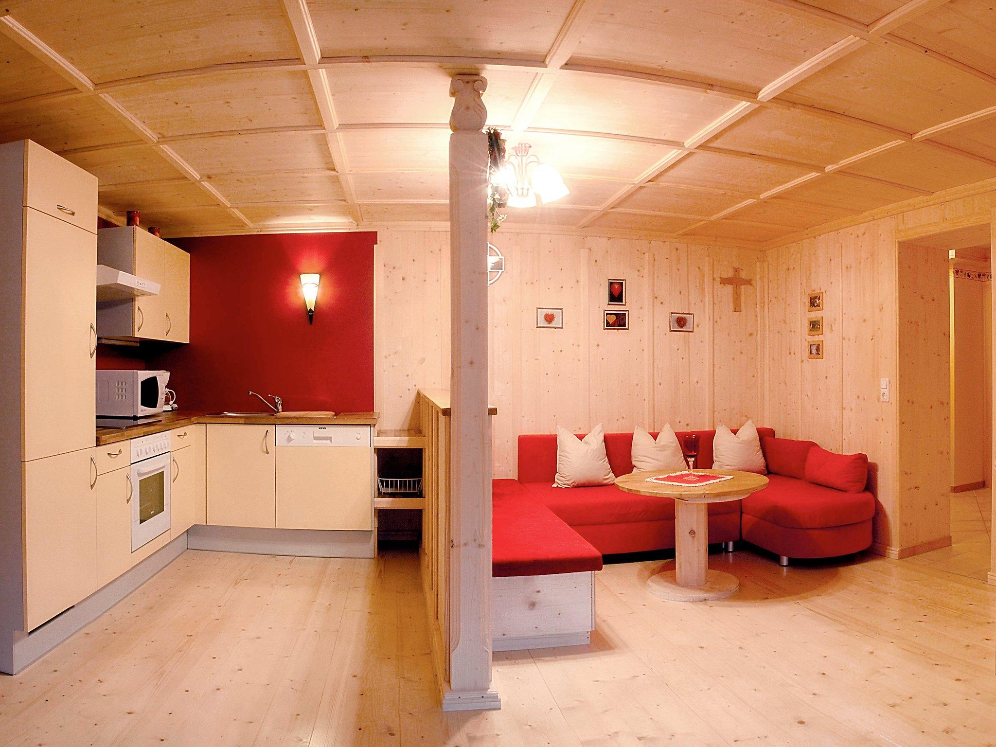 Foto 2 - Appartamento con 2 camere da letto a Stumm con giardino e vista sulle montagne
