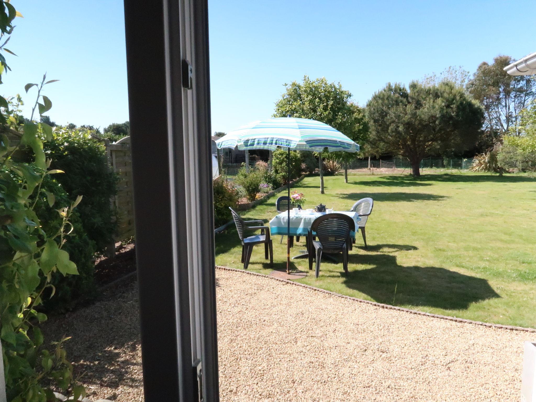 Photo 8 - Maison de 2 chambres à Pleubian avec jardin et vues à la mer