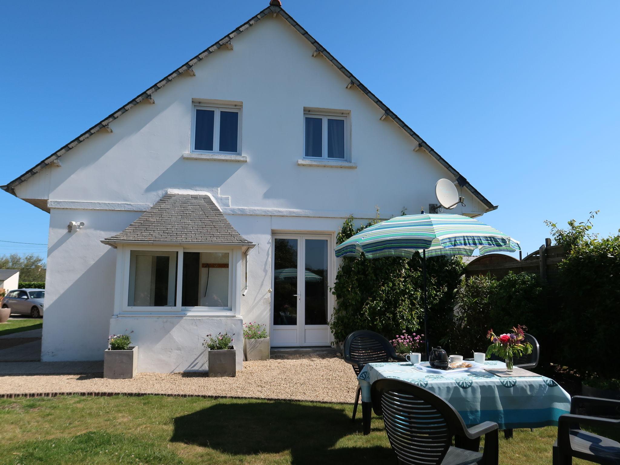 Photo 3 - Maison de 2 chambres à Pleubian avec jardin et vues à la mer