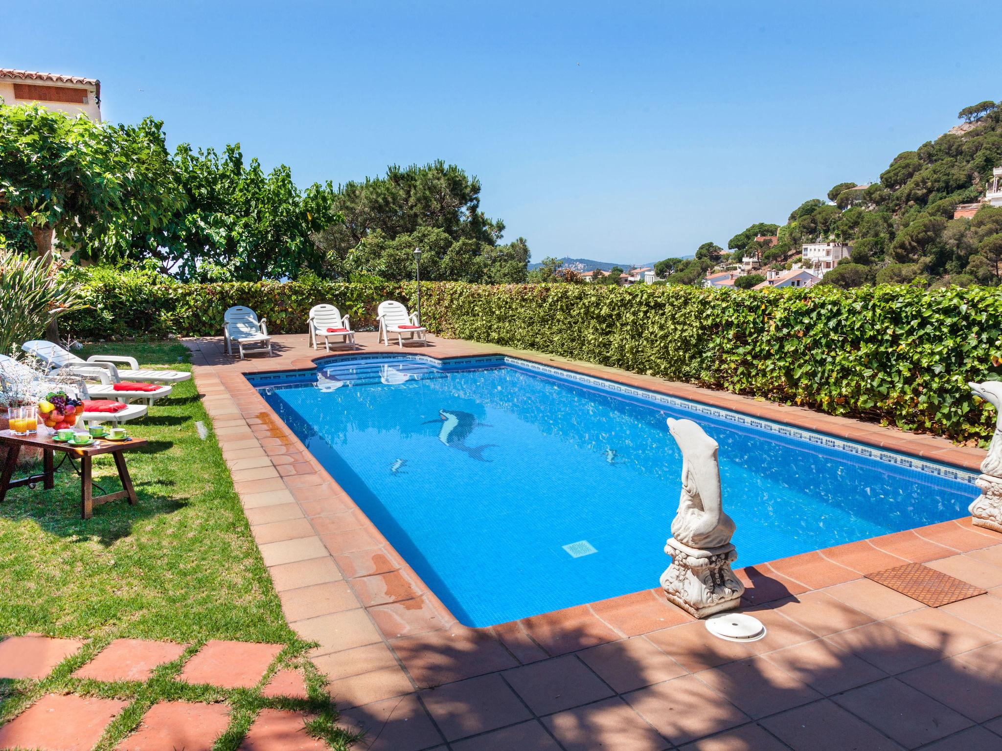 Foto 6 - Casa con 7 camere da letto a Lloret de Mar con piscina privata e giardino