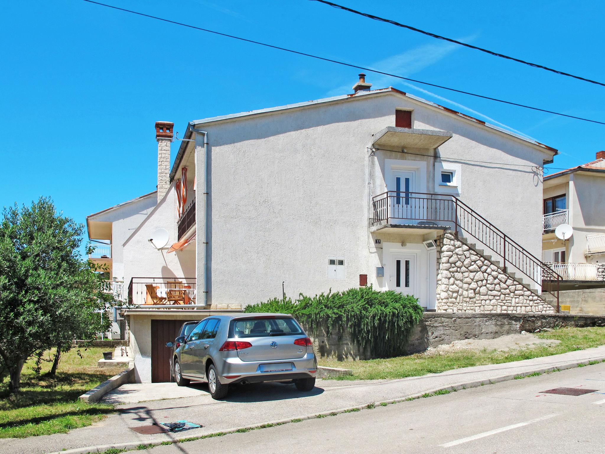 Foto 14 - Apartamento de 2 quartos em Novi Vinodolski com terraço