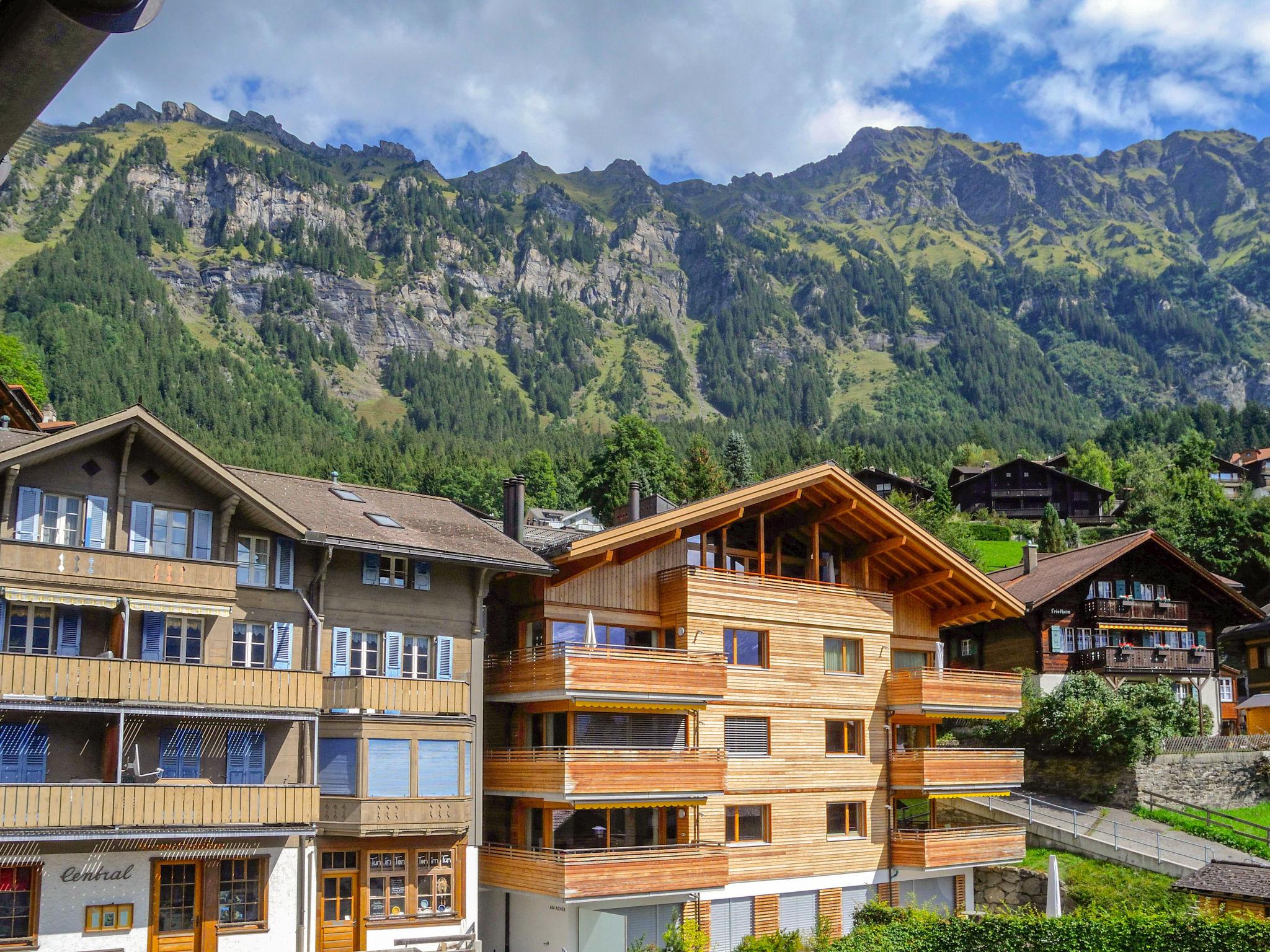 Foto 14 - Apartamento de 3 quartos em Lauterbrunnen com jardim e vista para a montanha