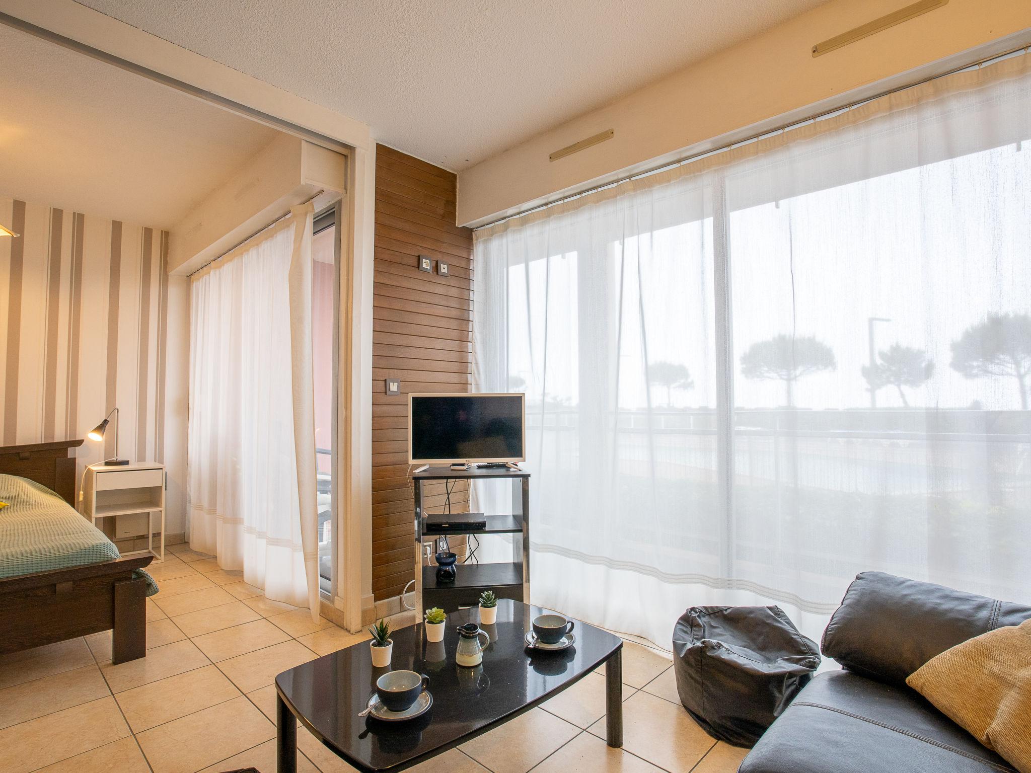 Photo 8 - 2 bedroom Apartment in Anglet with swimming pool and sea view