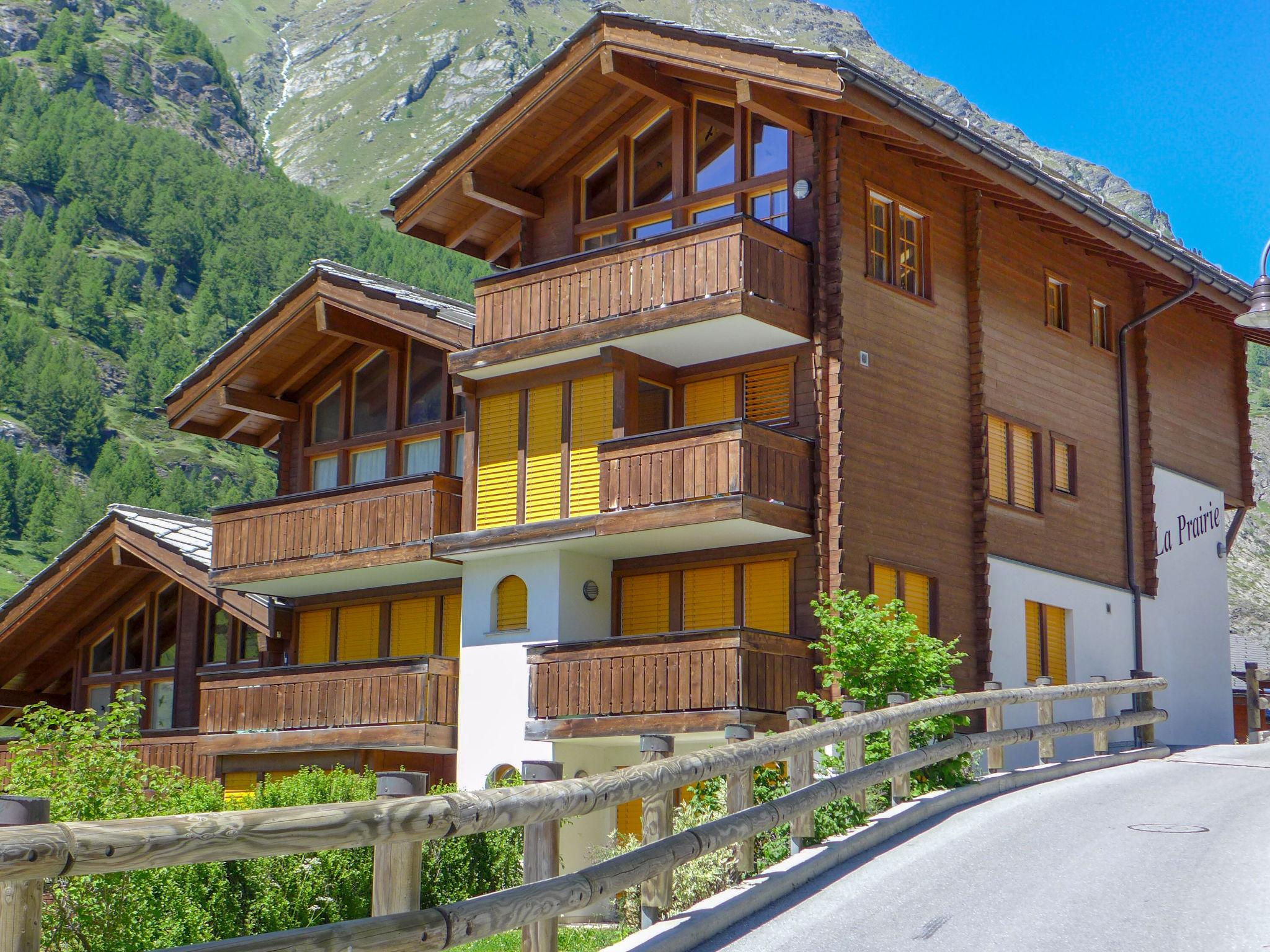 Foto 6 - Appartamento con 1 camera da letto a Zermatt con vista sulle montagne
