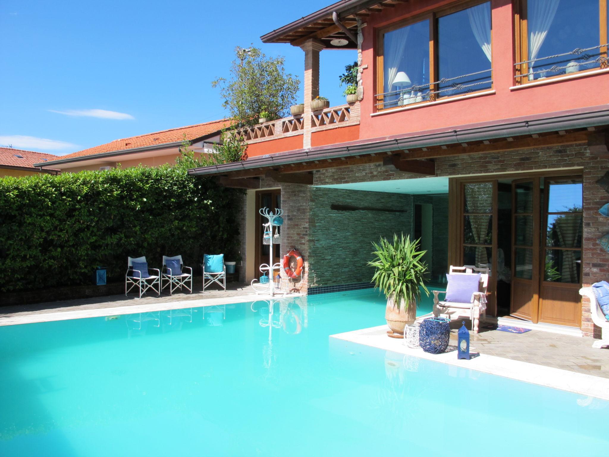 Photo 35 - 5 bedroom House in Massarosa with private pool and garden