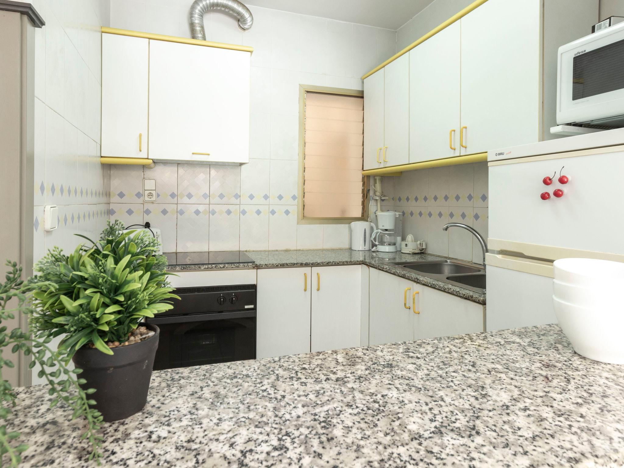 Foto 4 - Apartamento de 2 habitaciones en Cambrils con piscina y jardín