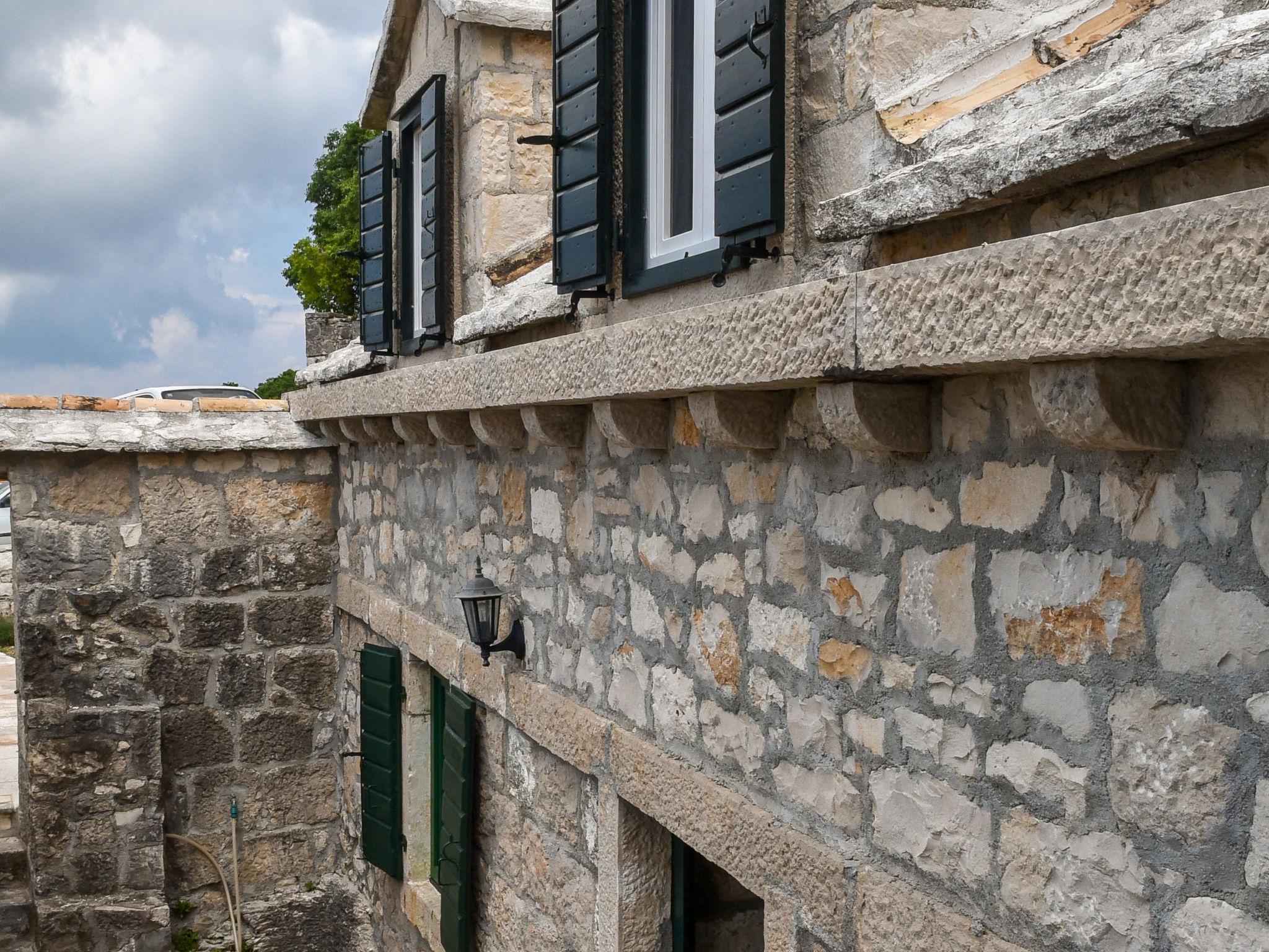 Foto 15 - Casa de 2 habitaciones en Nerežišća con piscina privada y vistas al mar