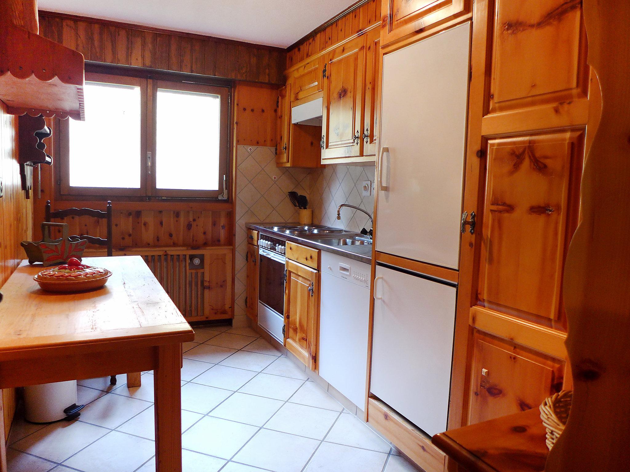Foto 3 - Apartment mit 3 Schlafzimmern in Orsières mit blick auf die berge