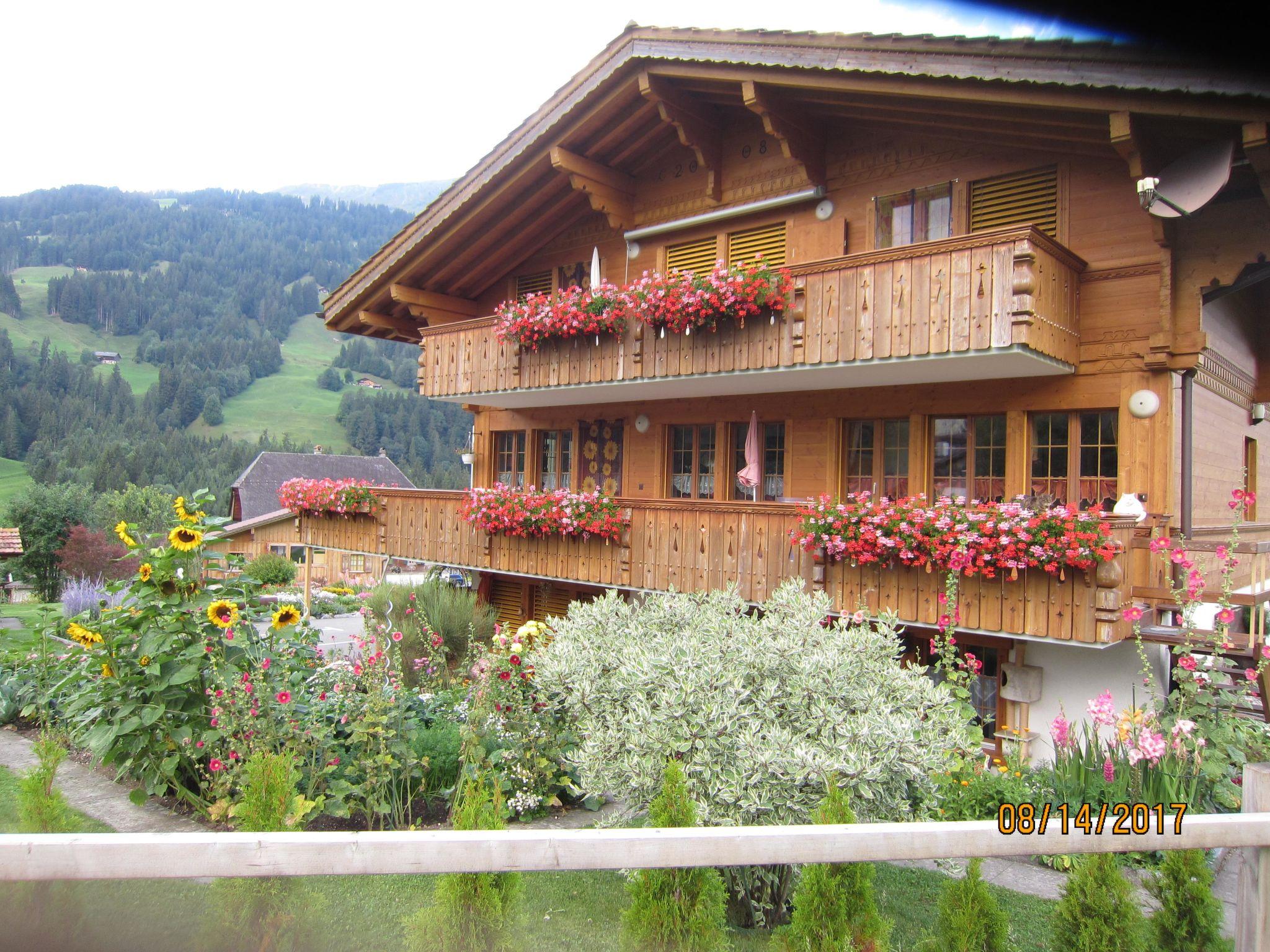 Photo 1 - Appartement de 1 chambre à Saint-Etienne avec jardin et vues sur la montagne