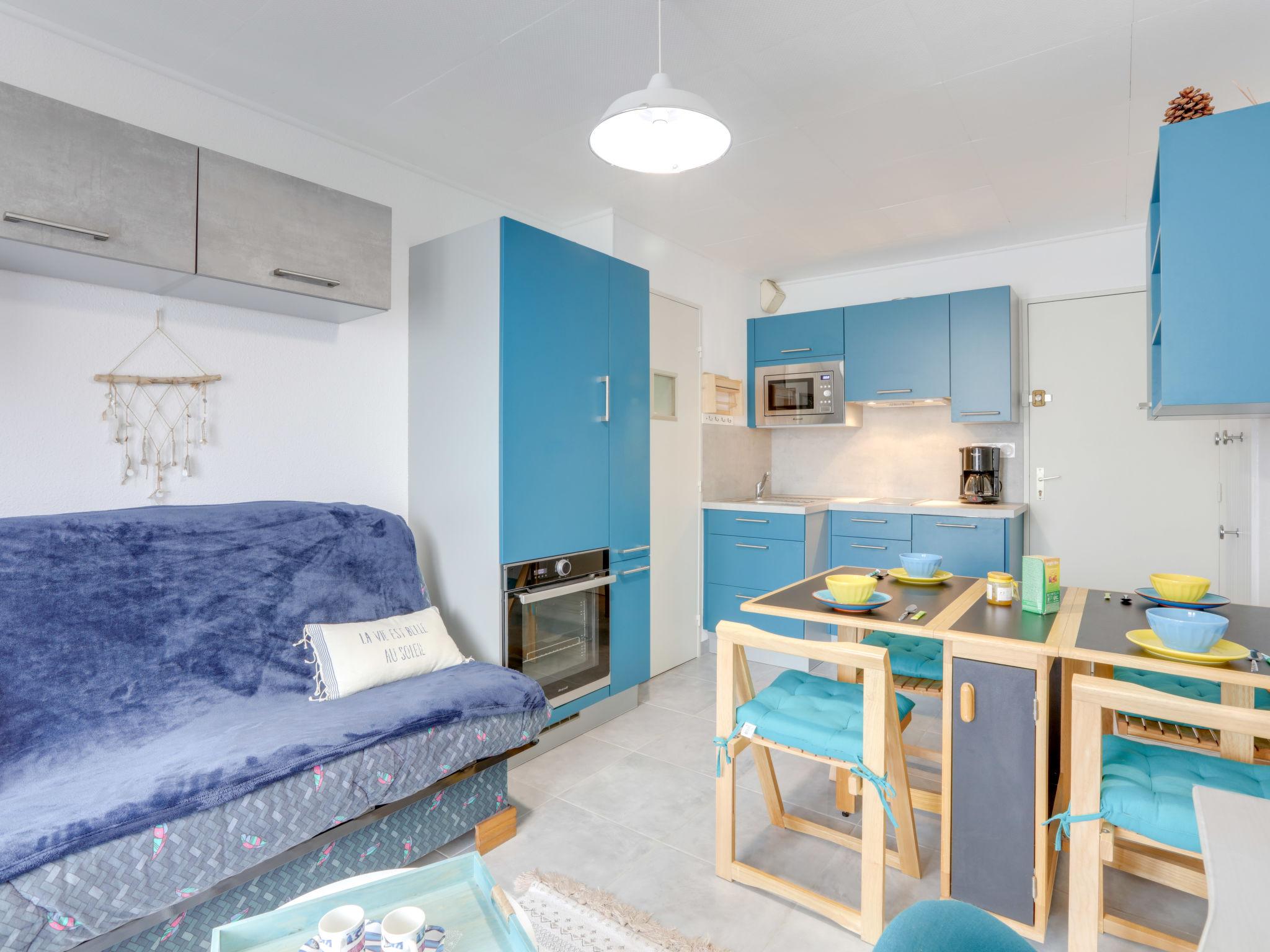Foto 6 - Apartamento de 1 habitación en Vaux-sur-Mer con piscina privada y vistas al mar