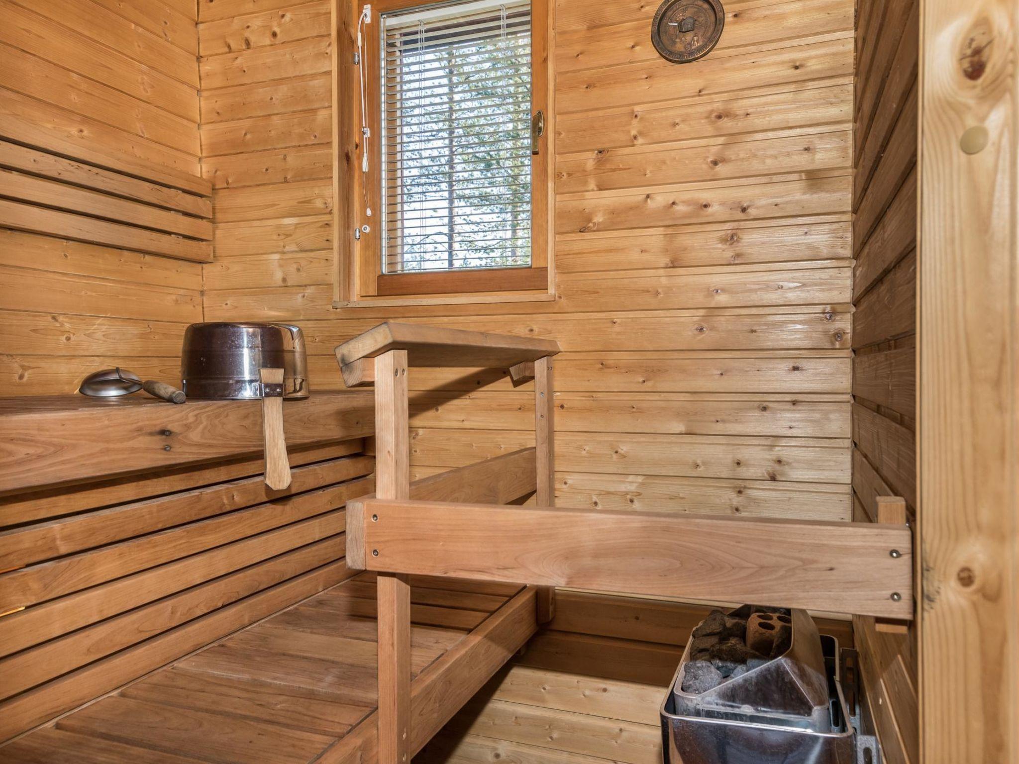 Foto 23 - Haus mit 2 Schlafzimmern in Kolari mit sauna und blick auf die berge