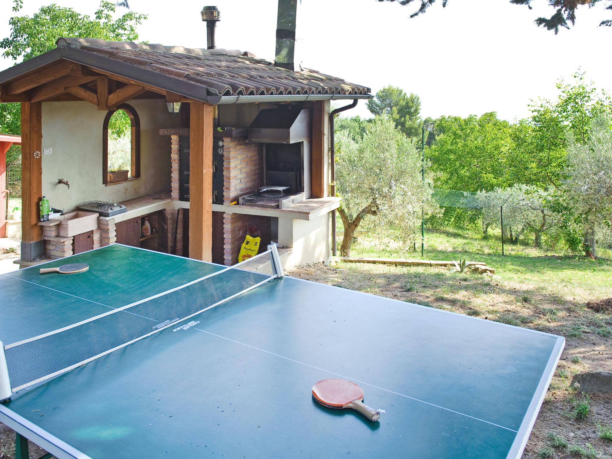 Foto 35 - Casa de 5 quartos em Bevagna com piscina privada e jardim