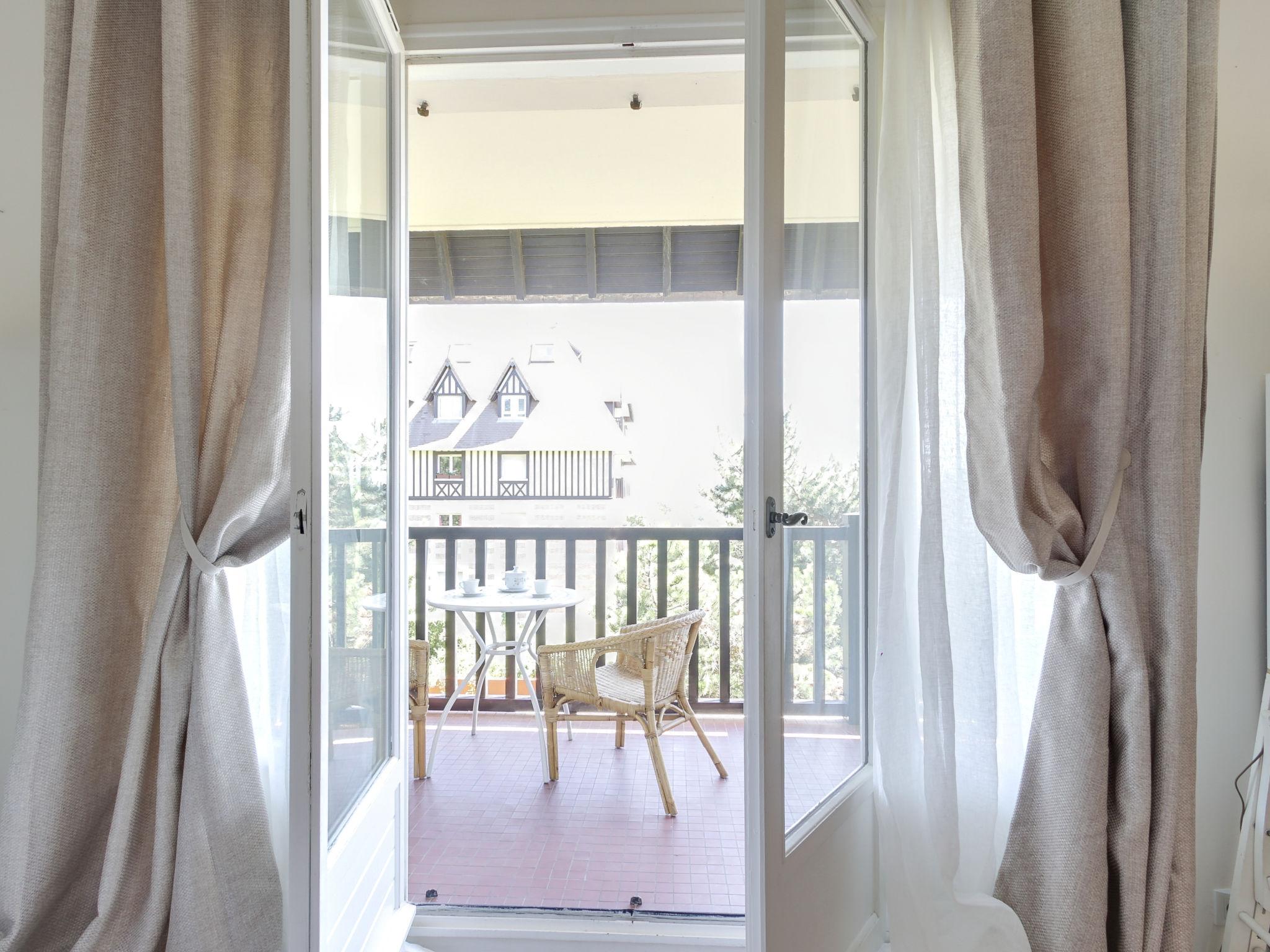 Photo 8 - Apartment in Blonville-sur-Mer with terrace and sea view