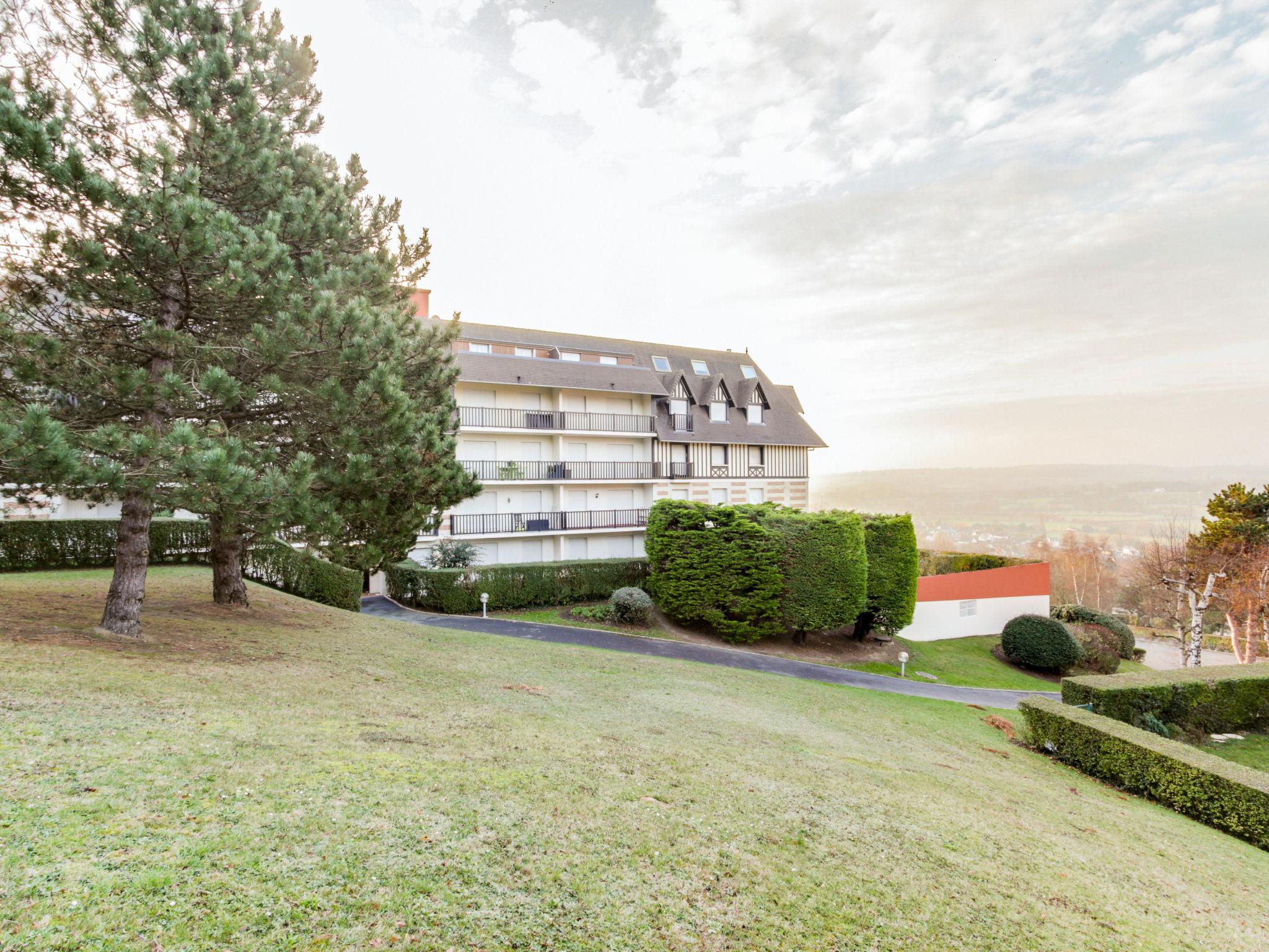 Foto 13 - Apartment in Blonville-sur-Mer mit terrasse und blick aufs meer