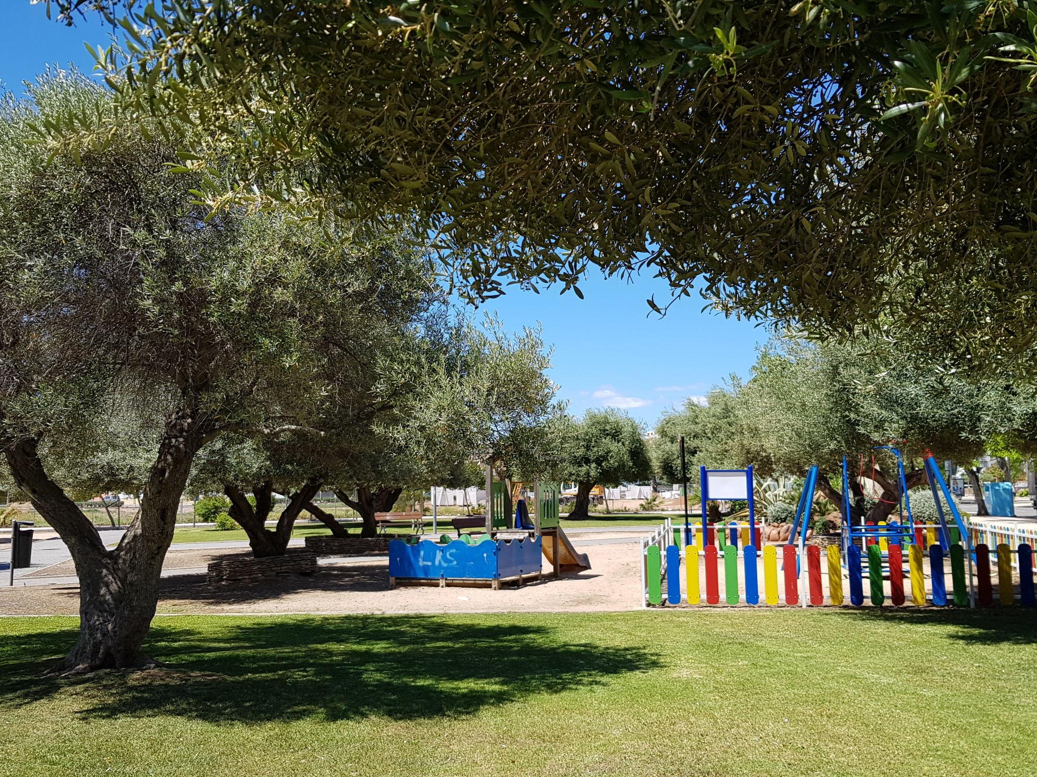 Photo 30 - Maison de 4 chambres à Benicasim avec jardin et vues à la mer