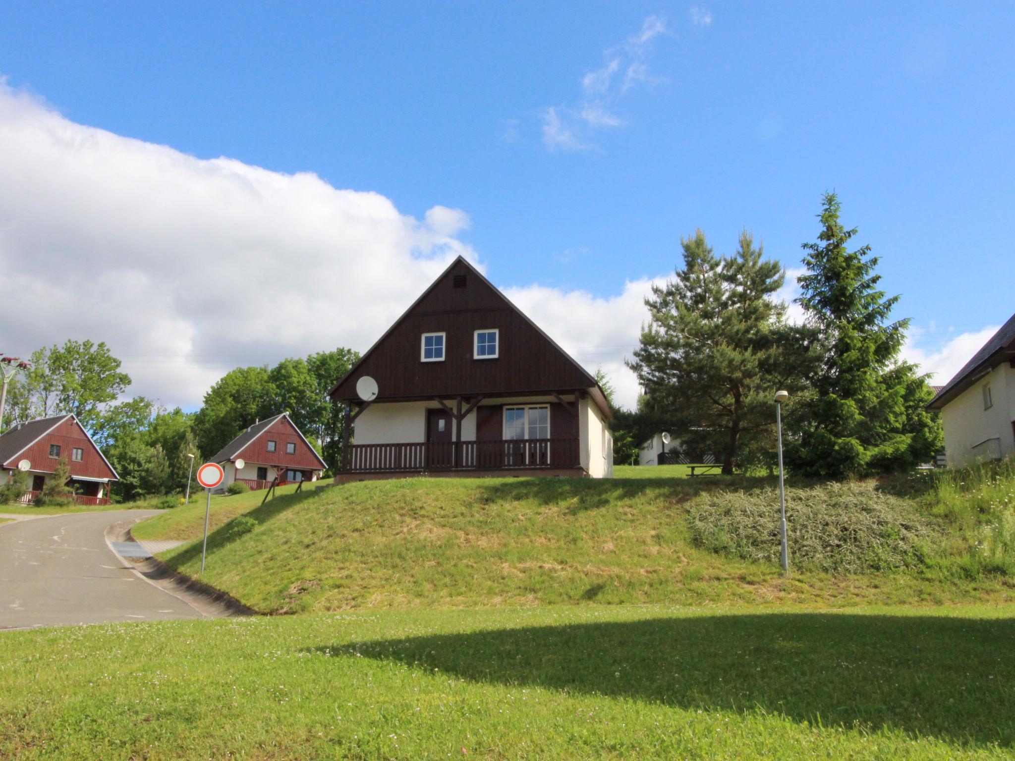 Foto 36 - Haus mit 3 Schlafzimmern in Černý Důl mit schwimmbad und blick auf die berge