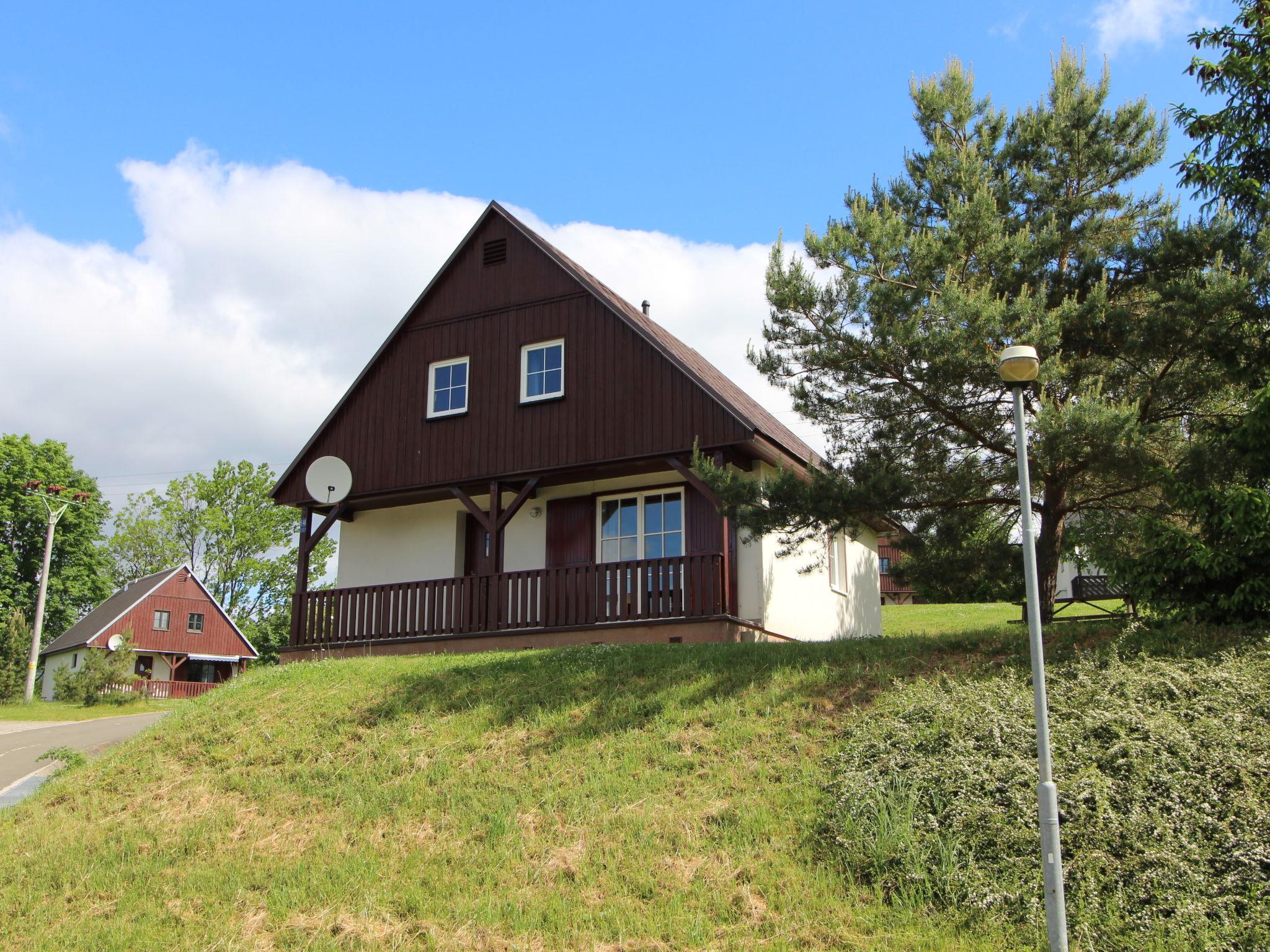 Foto 35 - Haus mit 3 Schlafzimmern in Černý Důl mit schwimmbad und blick auf die berge