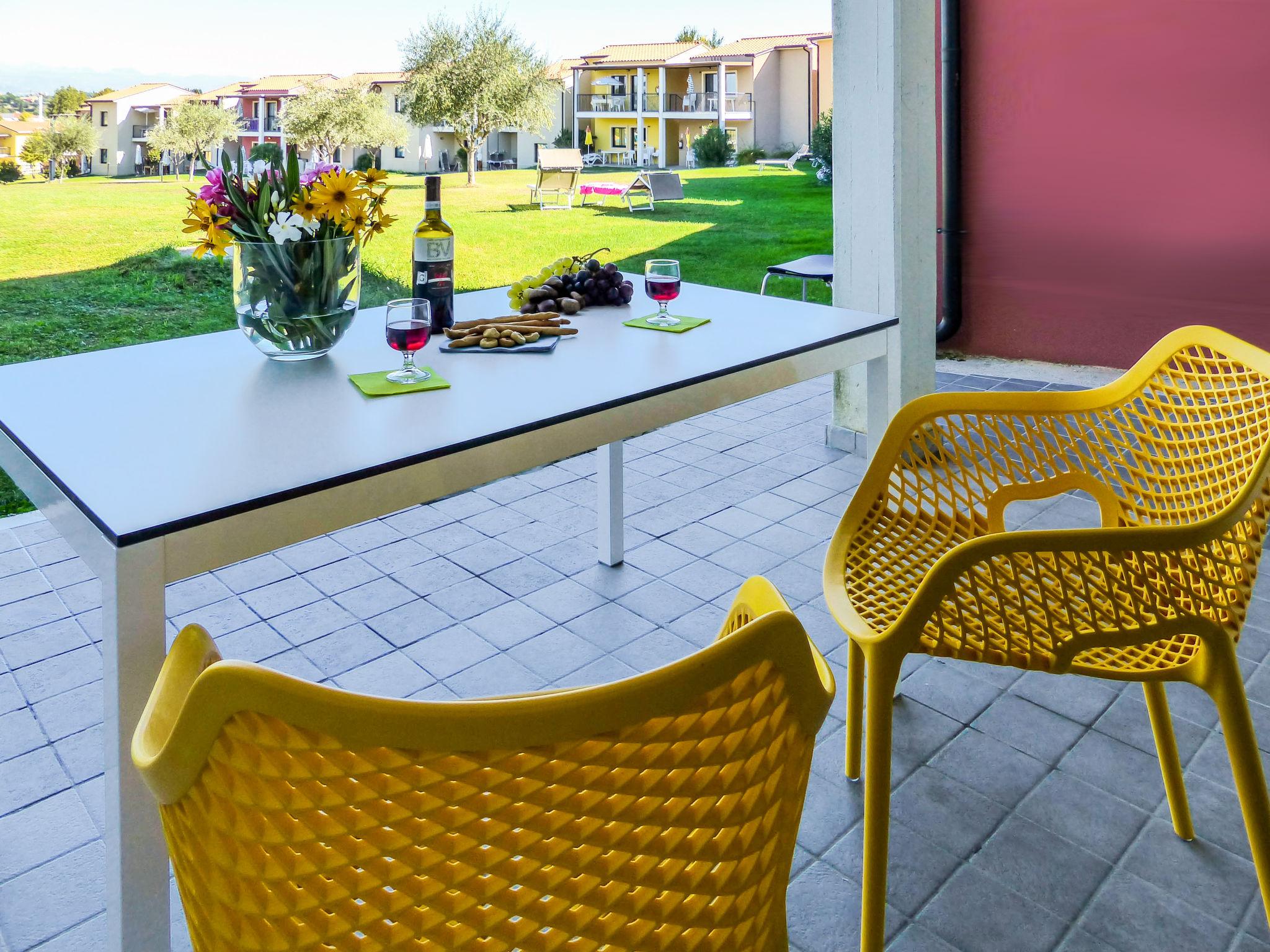 Foto 7 - Apartamento de 2 quartos em Castelnuovo del Garda com piscina e vista para a montanha