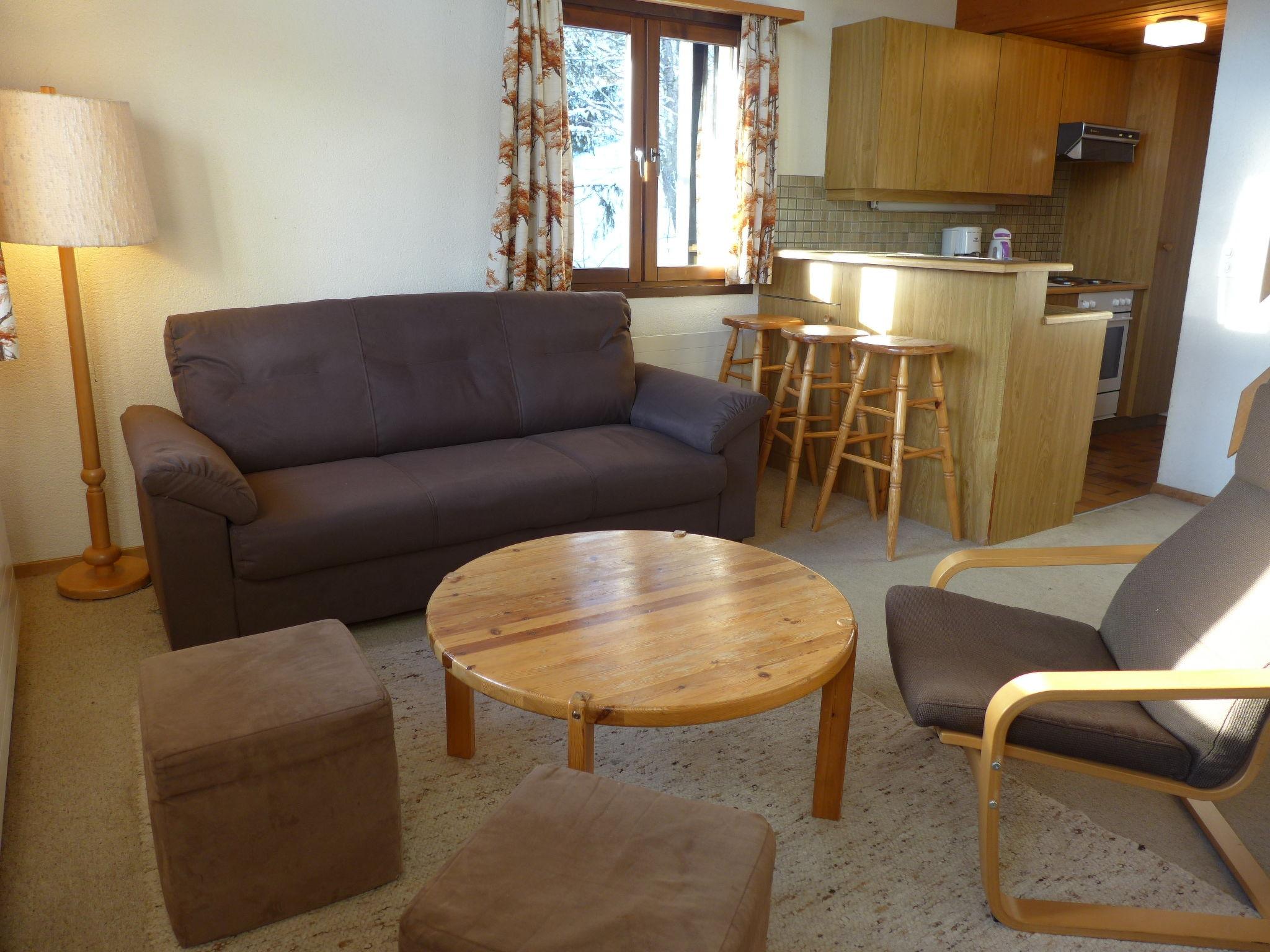 Photo 2 - 2 bedroom Apartment in Gryon with garden and mountain view