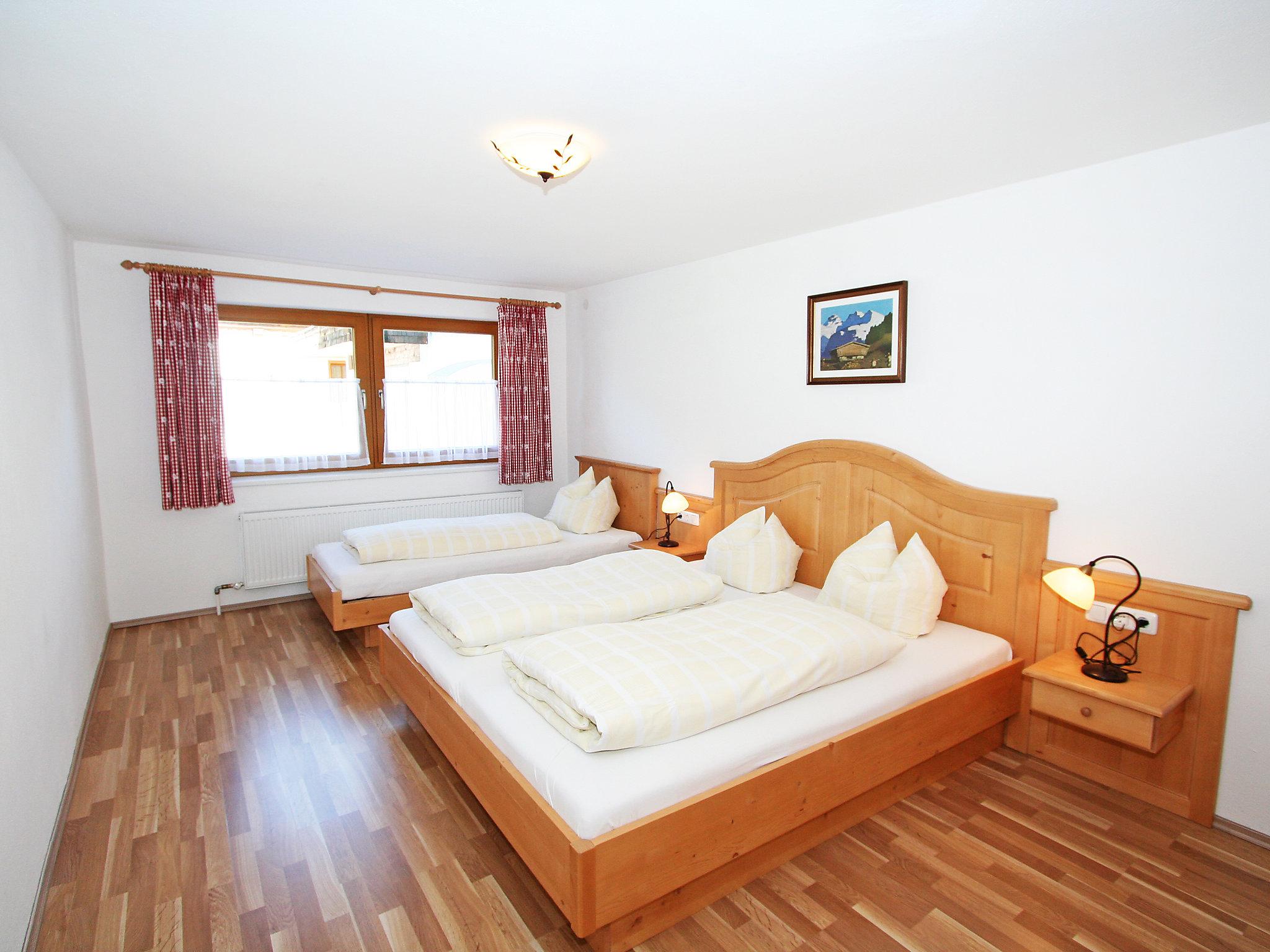 Photo 13 - 4 bedroom House in Mayrhofen with garden and mountain view