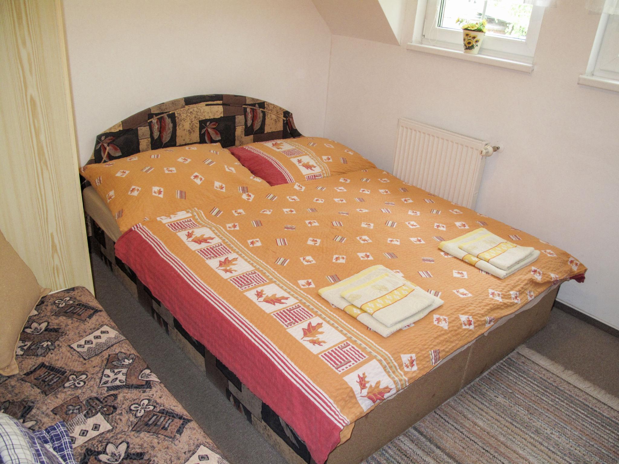 Foto 11 - Casa con 3 camere da letto a Mníšek con giardino