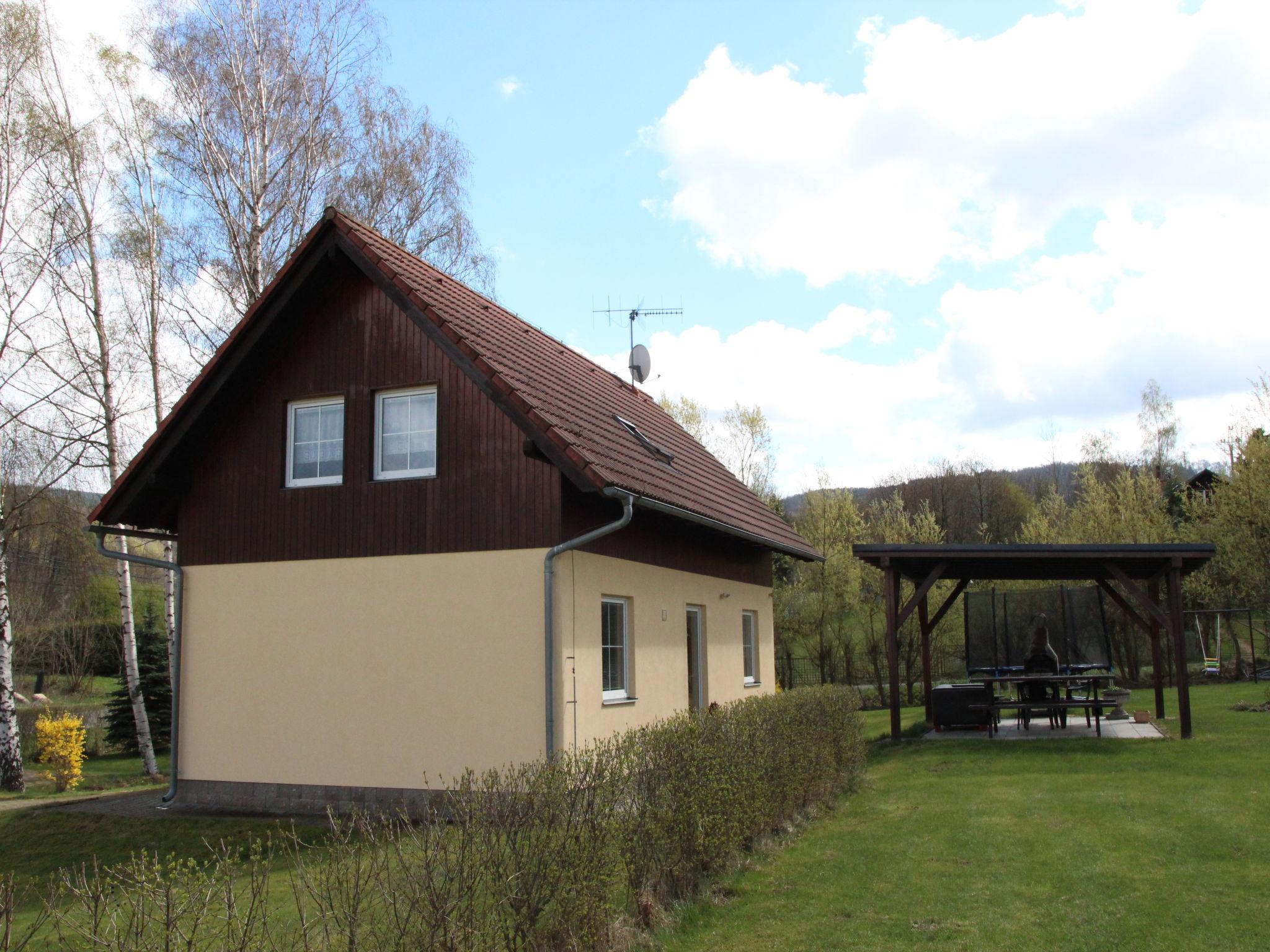 Photo 21 - Maison de 3 chambres à Mníšek avec jardin