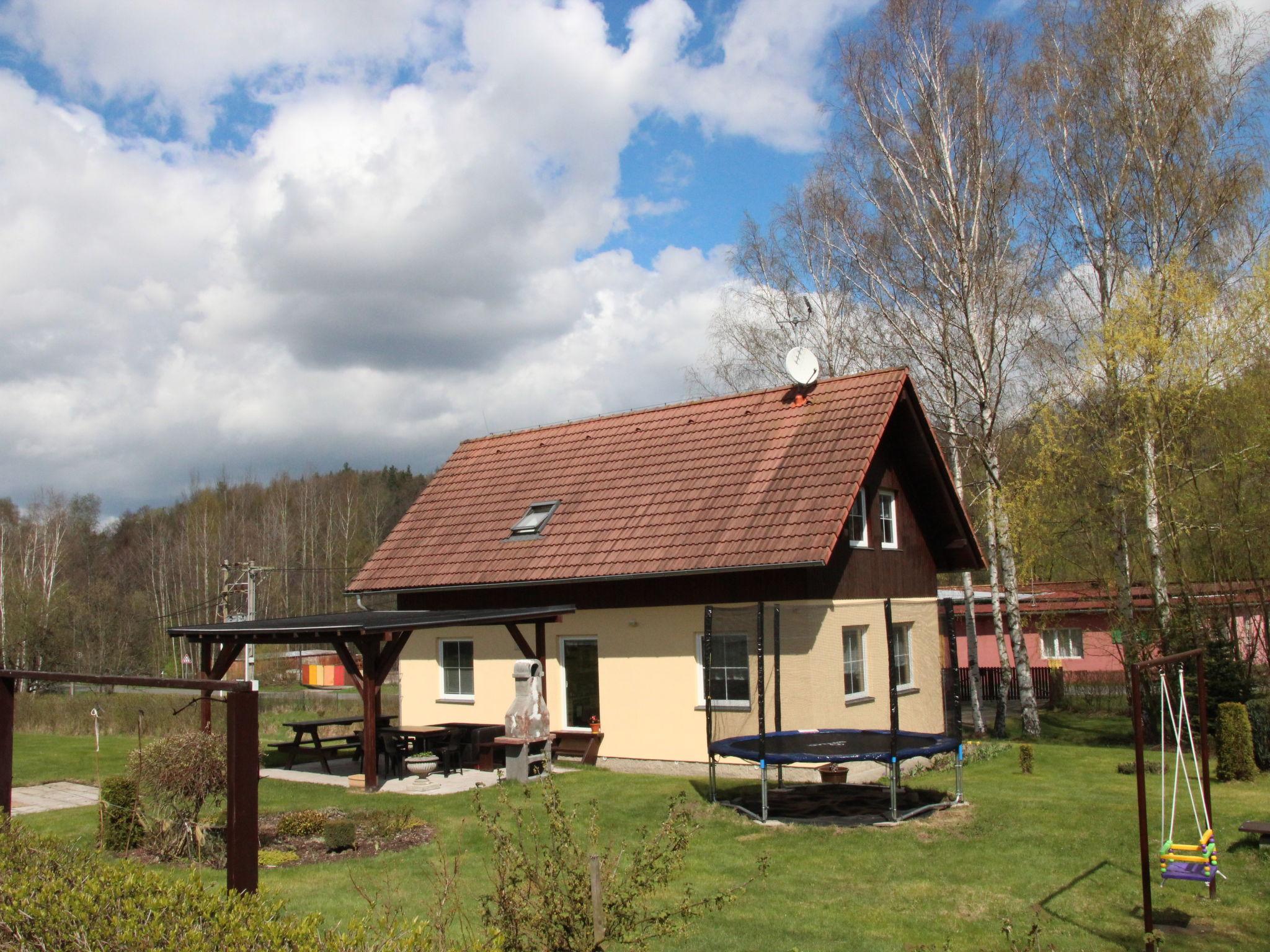 Foto 20 - Casa de 3 habitaciones en Mníšek con jardín