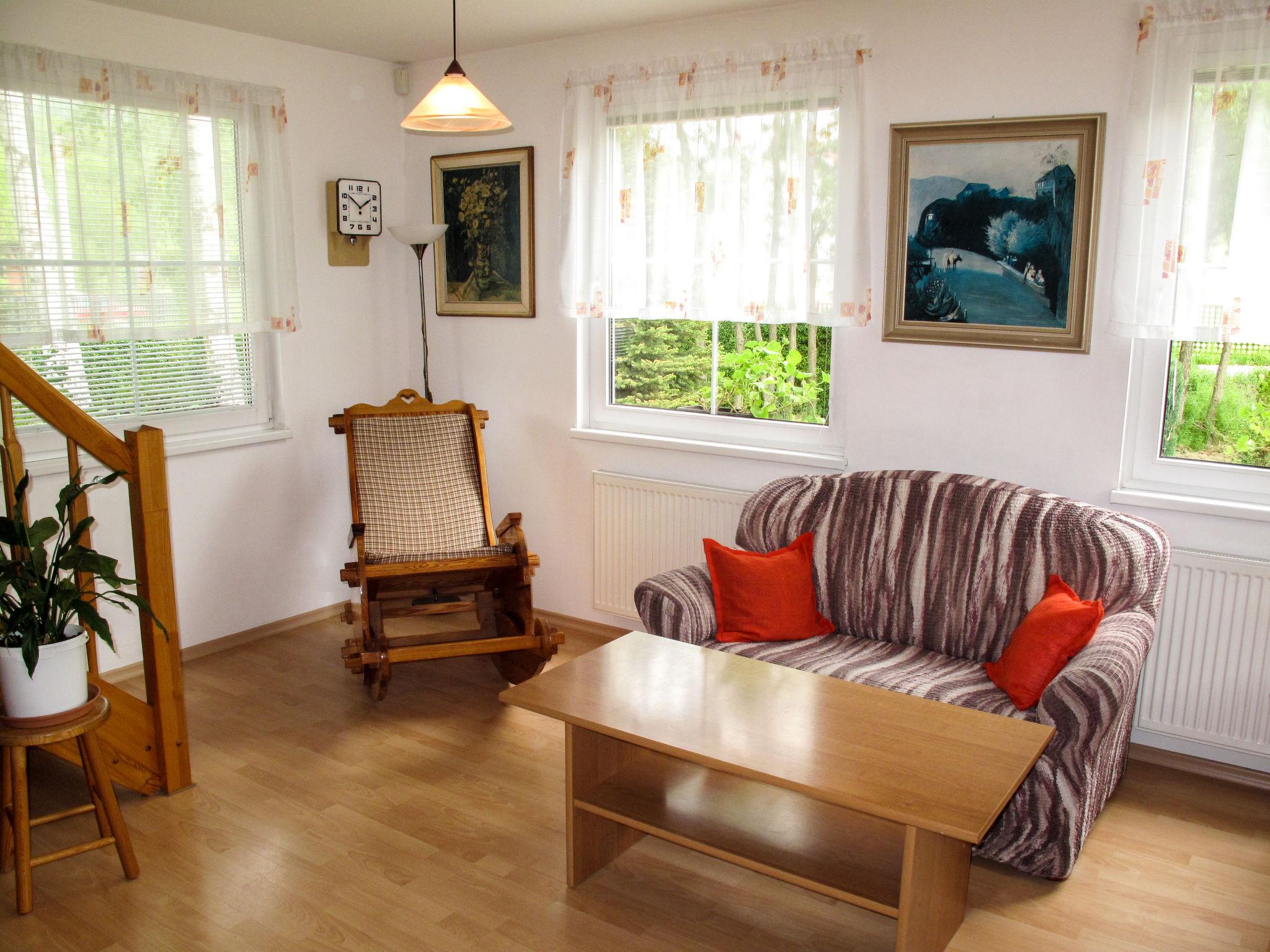 Foto 2 - Casa con 3 camere da letto a Mníšek con giardino
