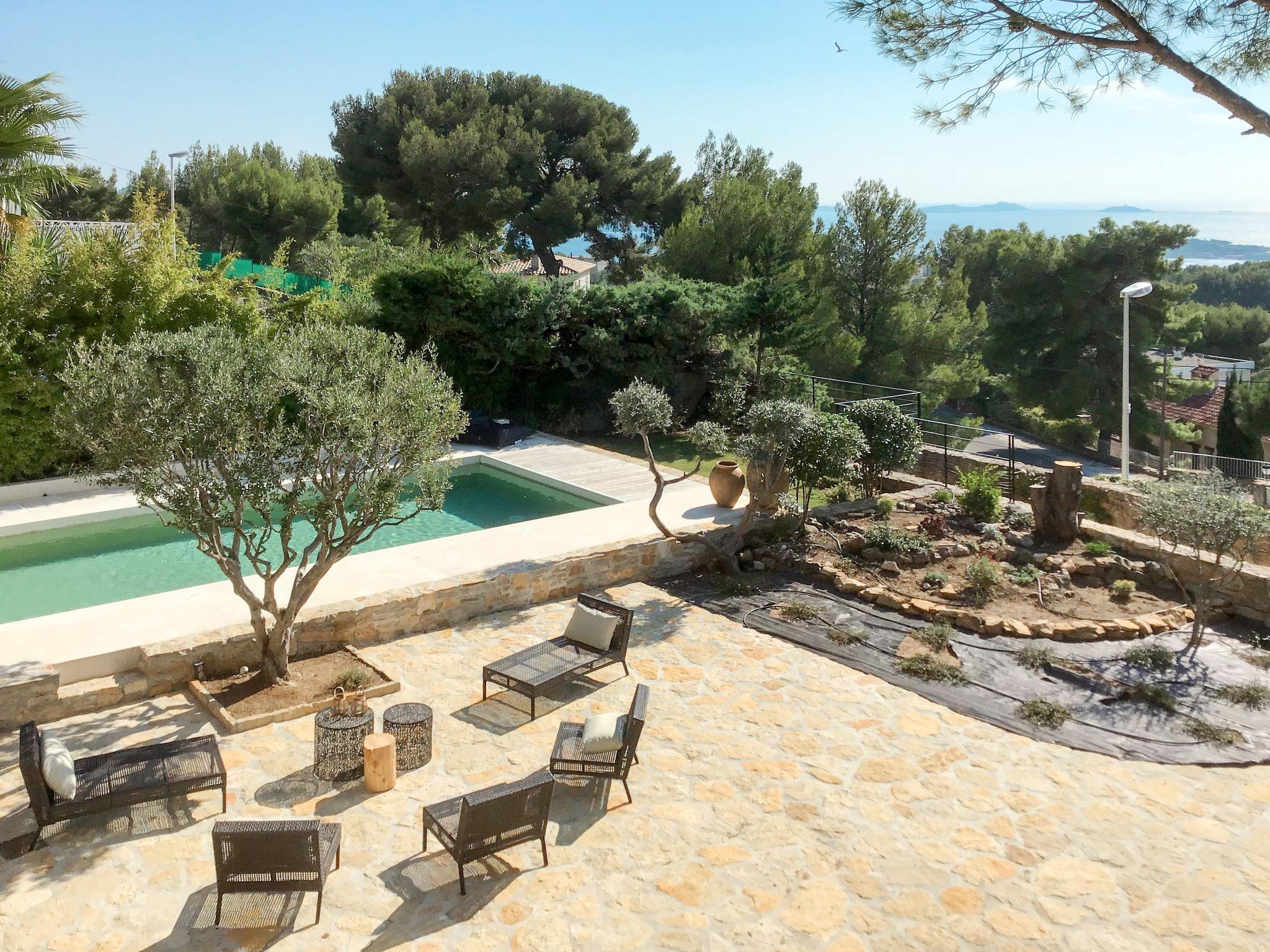 Foto 29 - Casa con 4 camere da letto a Bandol con piscina privata e vista mare