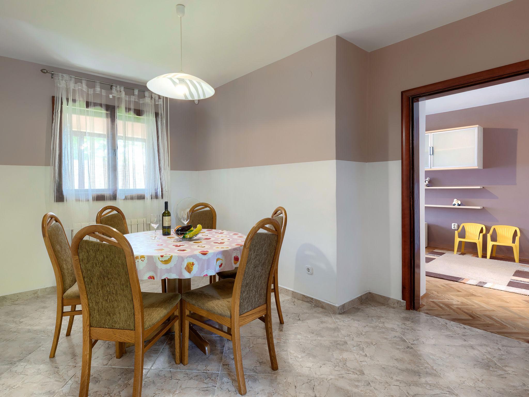 Photo 10 - 3 bedroom House in Žminj with private pool and garden